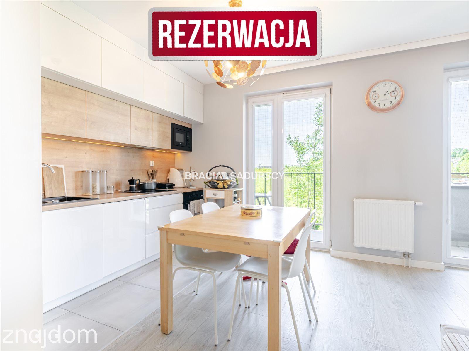 Przestronne mieszkanie/szkoła/przedszkole/zieleń