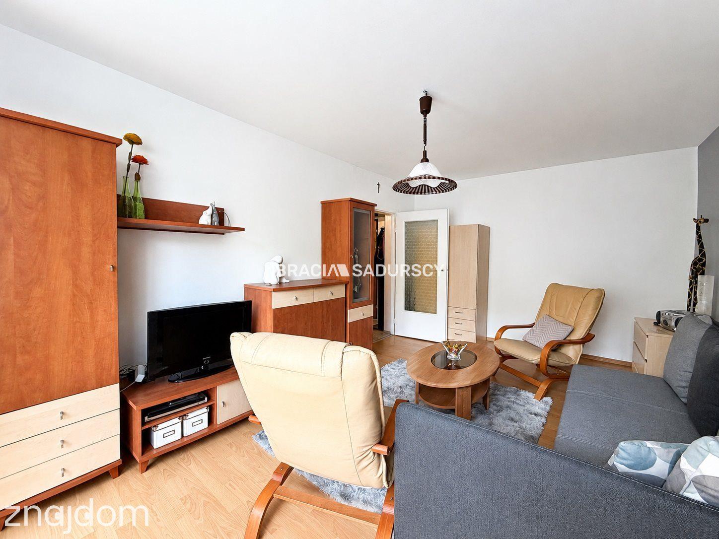 Kawalerka z osobną kuchnią, 37 m², balkon - zdjęcie 7