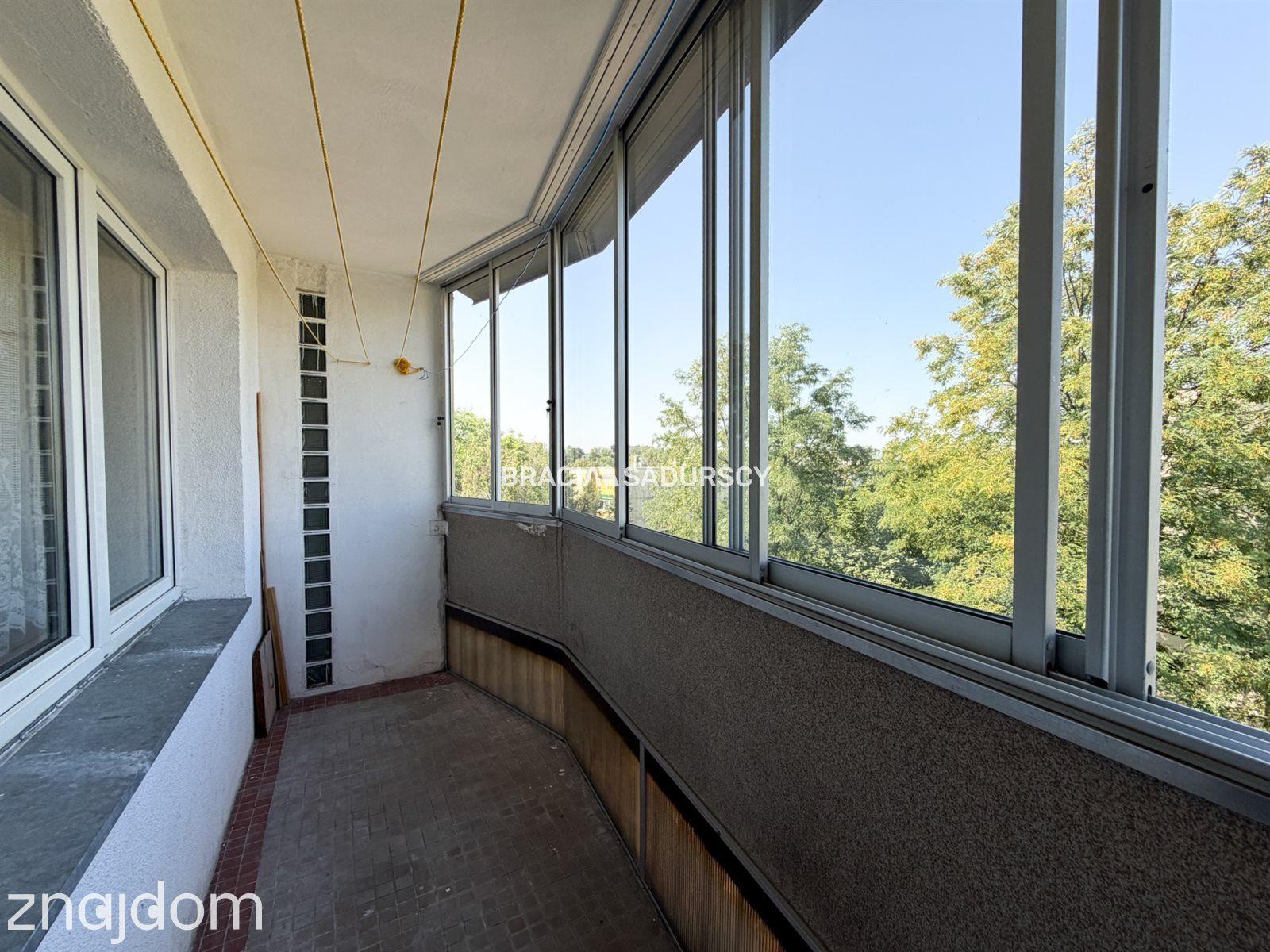4 osobne pokoje, balkon, oddzielna kuchnia - zdjęcie 15