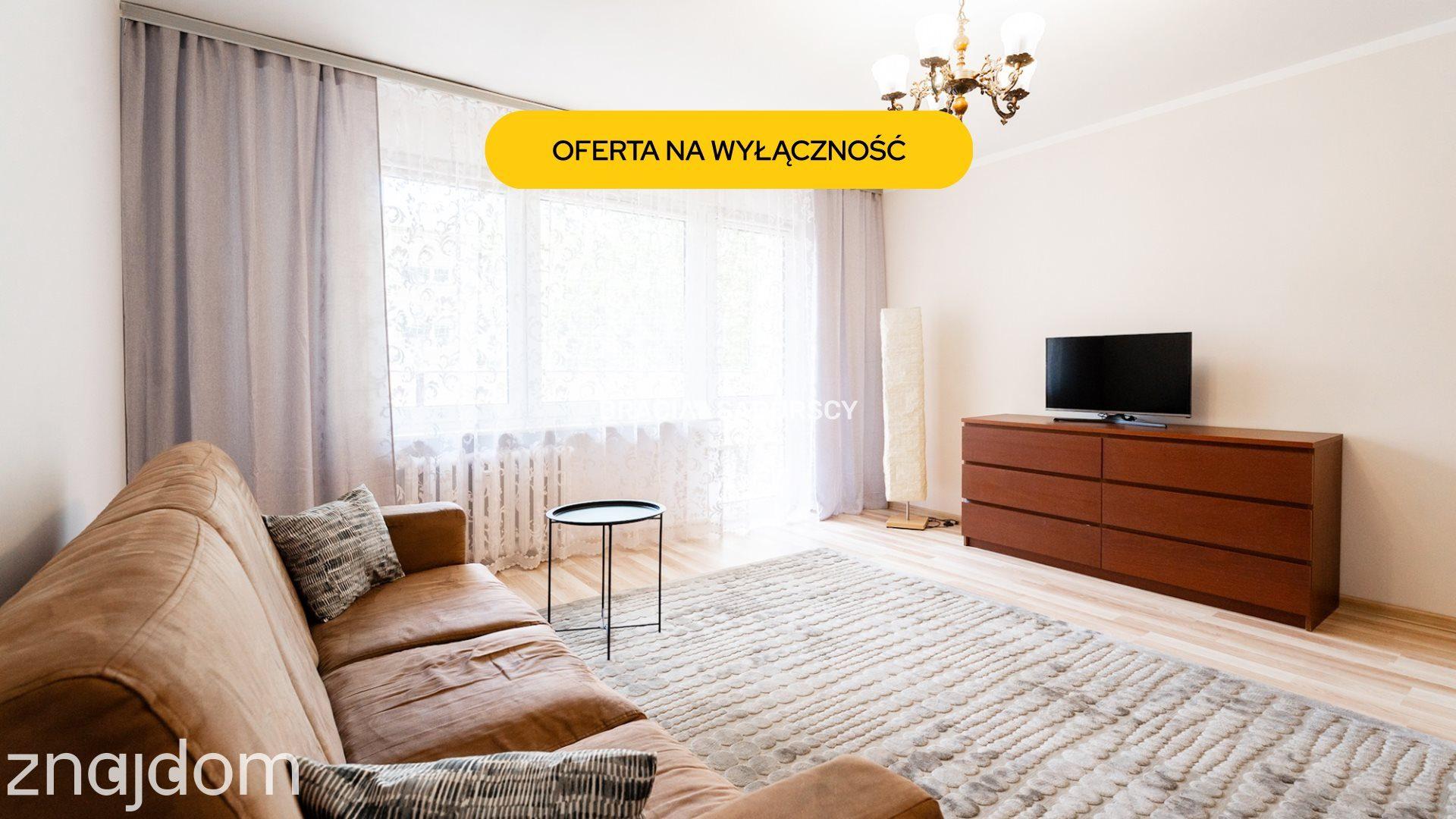 ul.Powstańców – 2 pokoje, osobna kuchnia, balkon