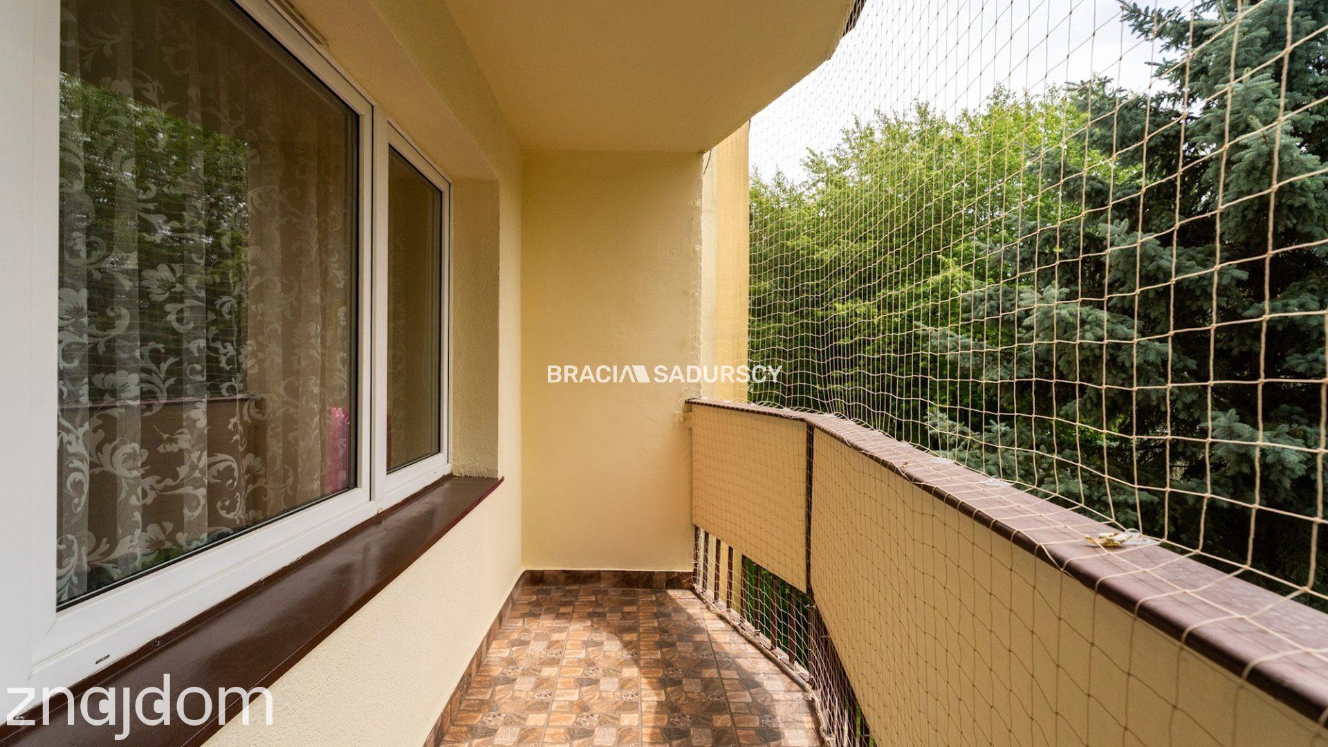 ul.Powstańców – 2 pokoje, osobna kuchnia, balkon - zdjęcie 20