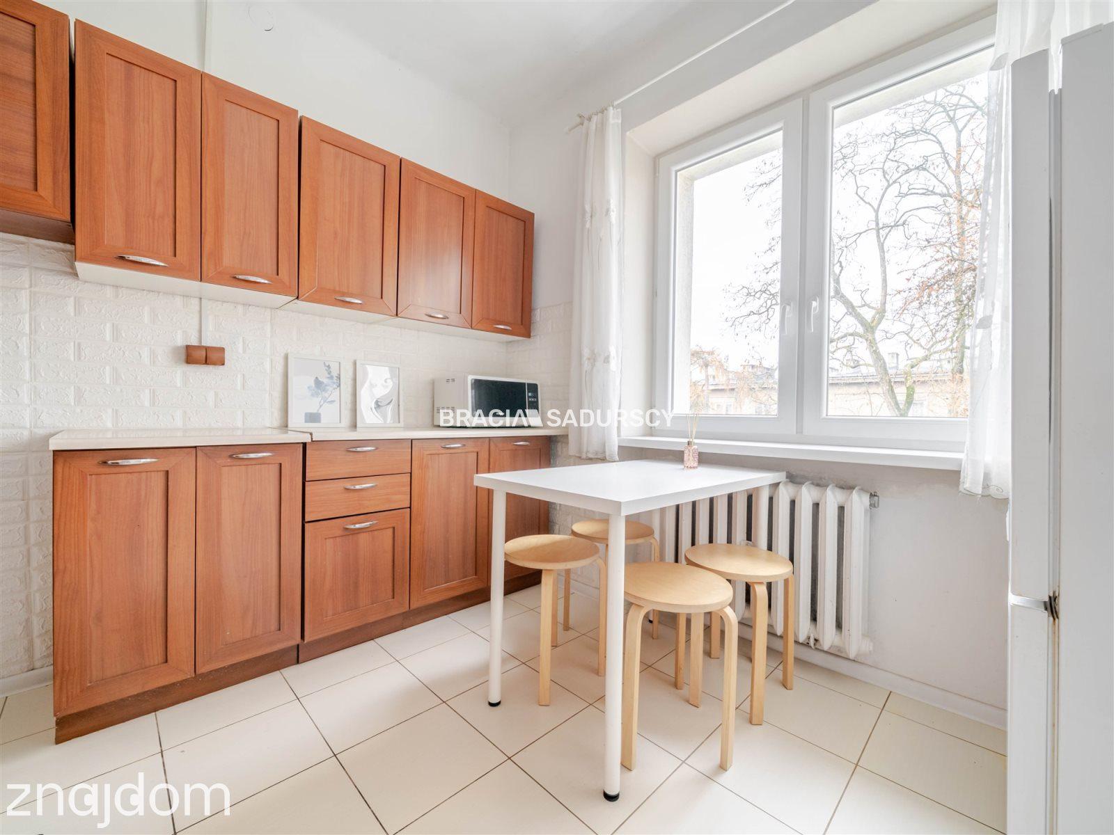 59m2 3 pok+os kuchnia Ul.Staszczyka Bronowice - zdjęcie 2