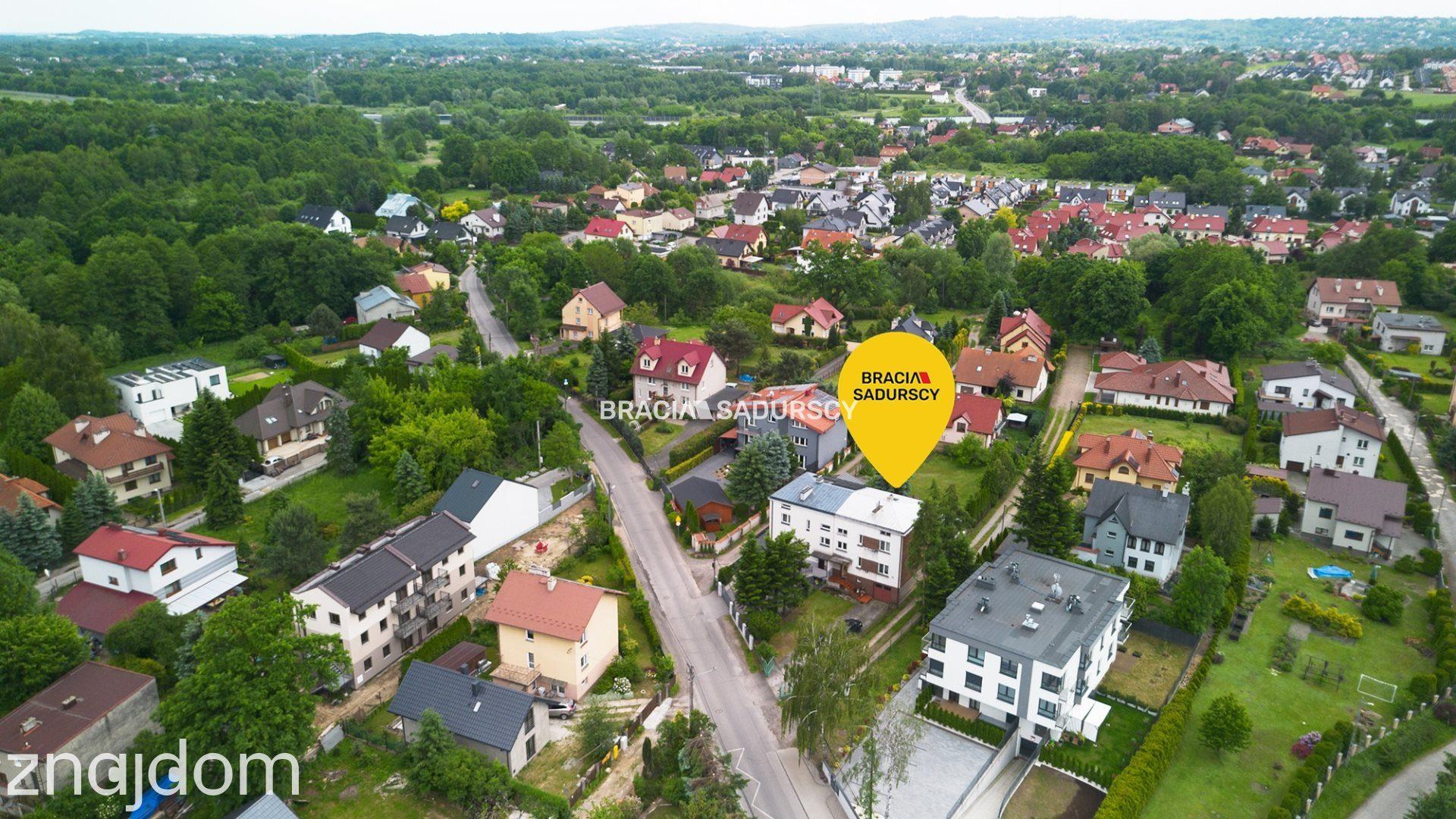 Czteropoziomowy dom z klatką schodową. - zdjęcie 10