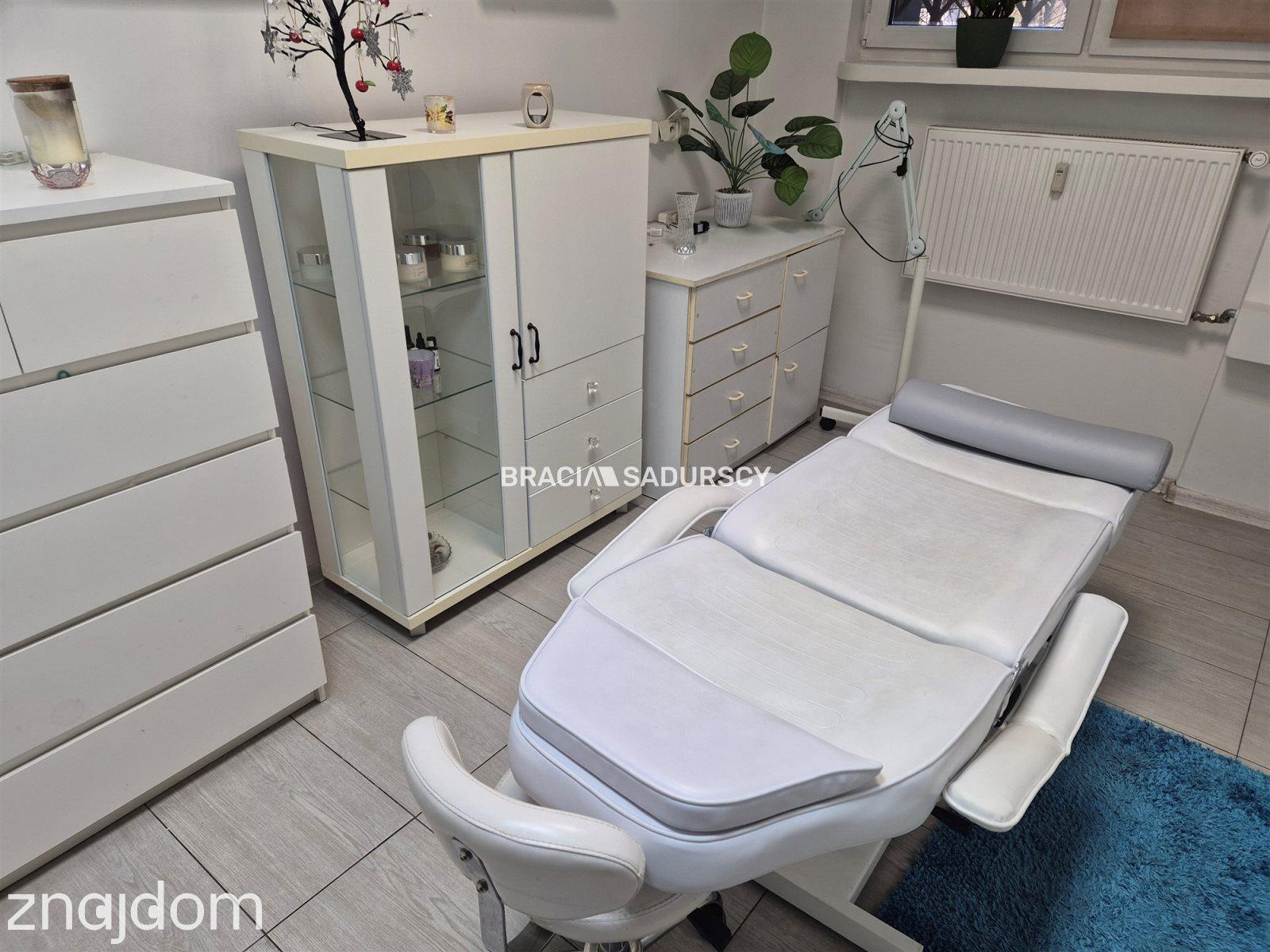 Działający fryzjer odstąpi lokal 64m2 - zdjęcie 5