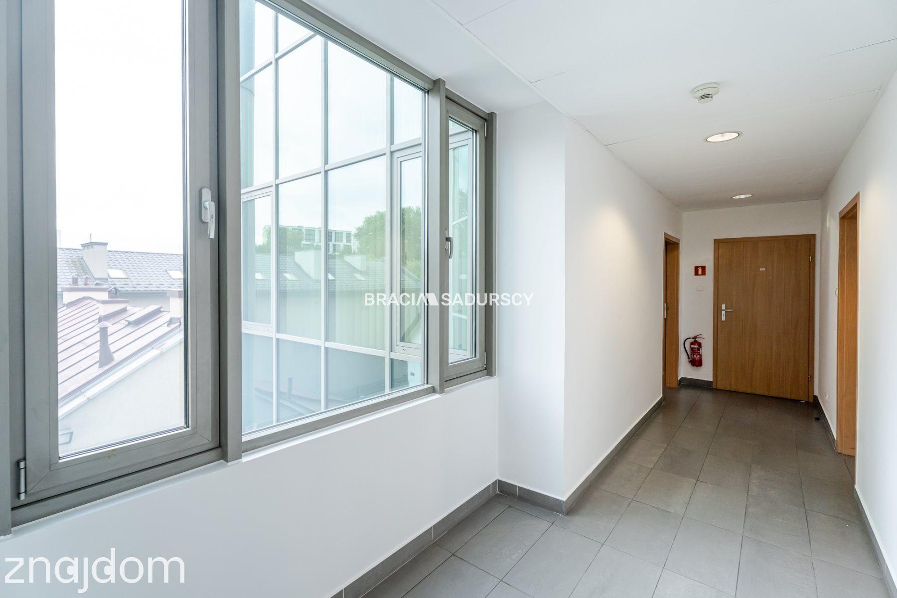 biuro ul. Mogilska - Kraków, 327,5 m2, - zdjęcie 28