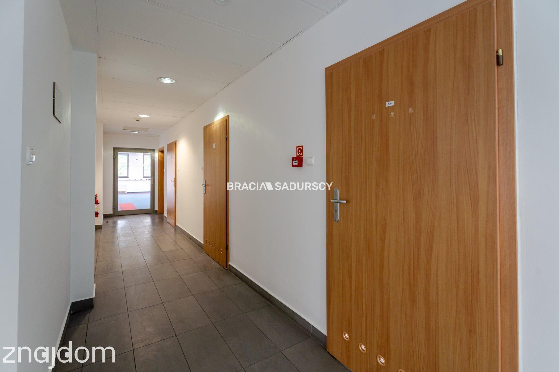 biuro ul. Mogilska - Kraków, 327,5 m2, - zdjęcie 29