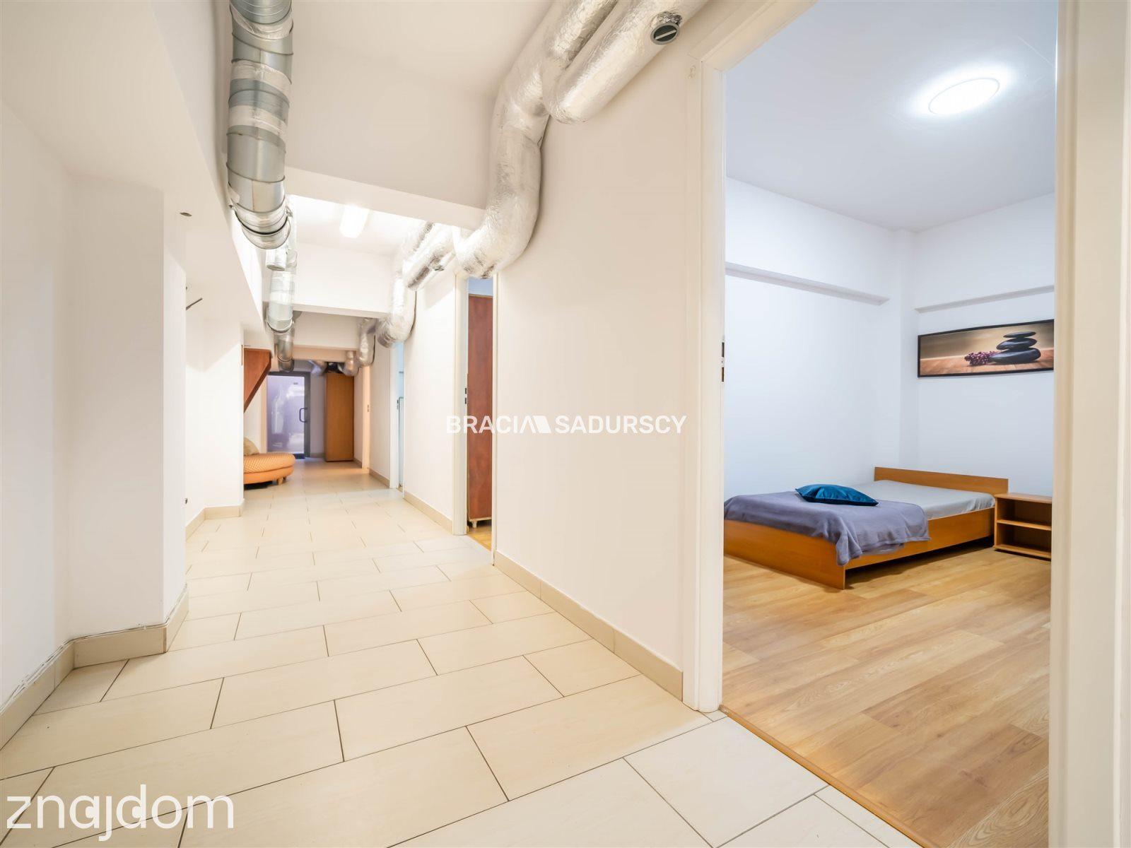 Lokal mieszkalno-usługowy w centrum. - zdjęcie 24