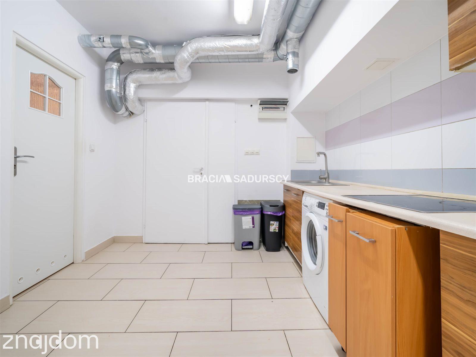 Lokal mieszkalno-usługowy w centrum. - zdjęcie 30