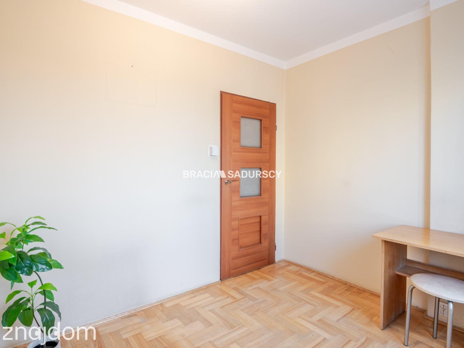 Czyżyny – 3 pokoje z balkonem i piwnicą - zdjęcie 11