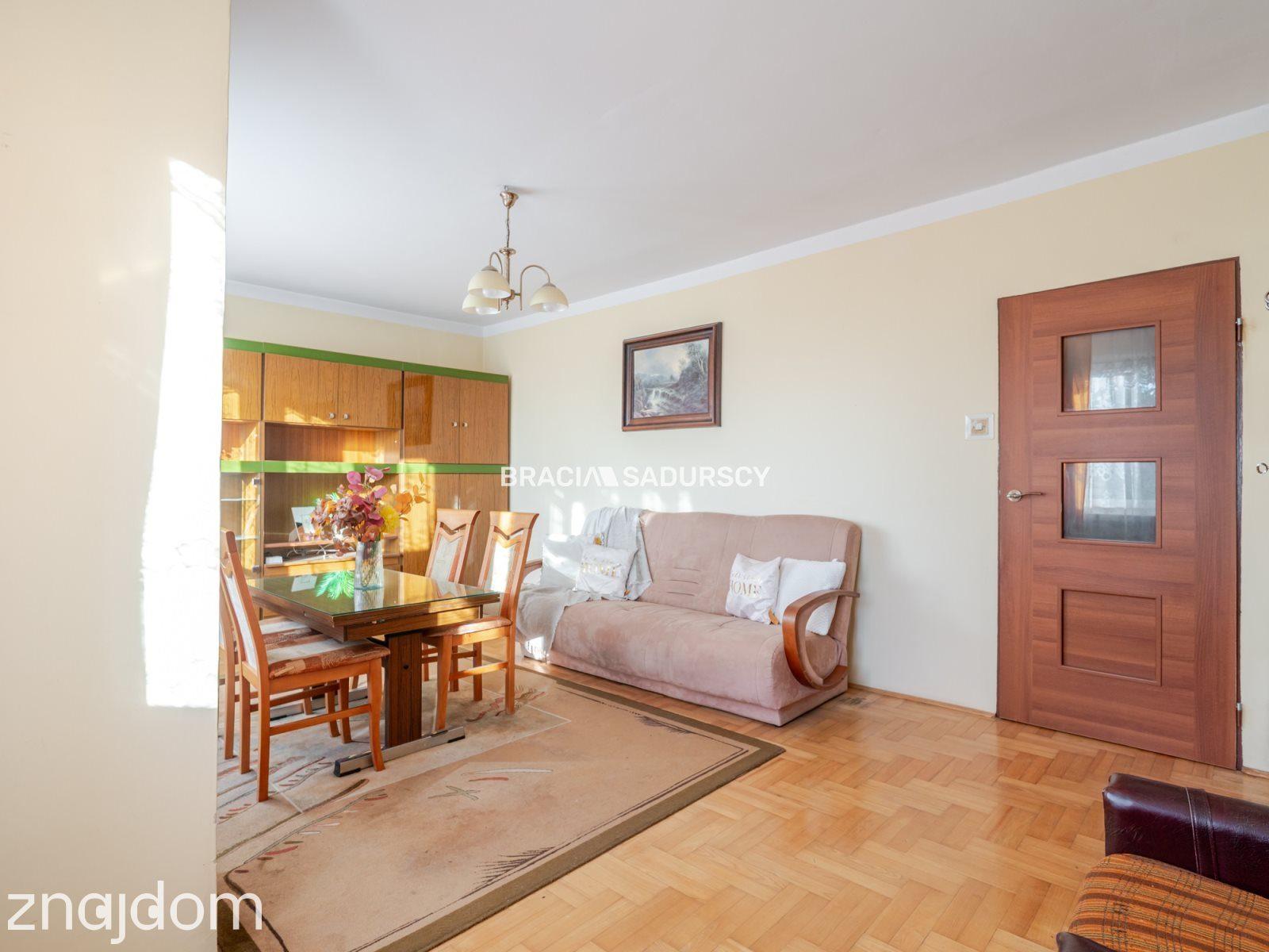 Czyżyny – 3 pokoje z balkonem i piwnicą - zdjęcie 27