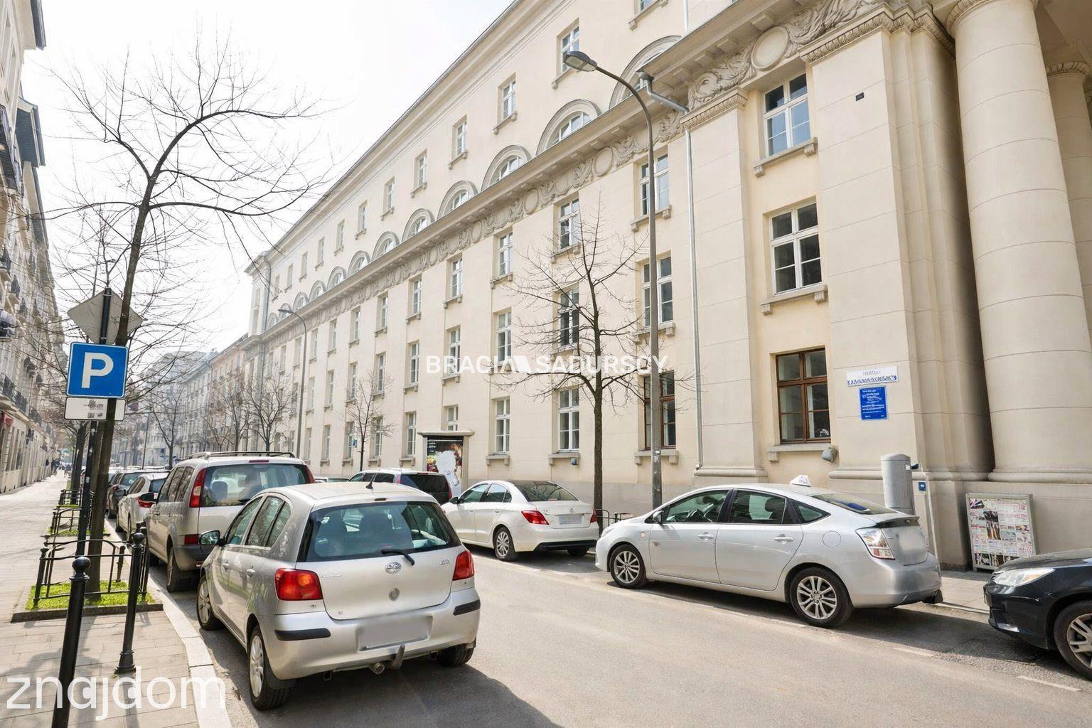 Jasne przestronne mieszkanie w centrum miasta. - zdjęcie 5