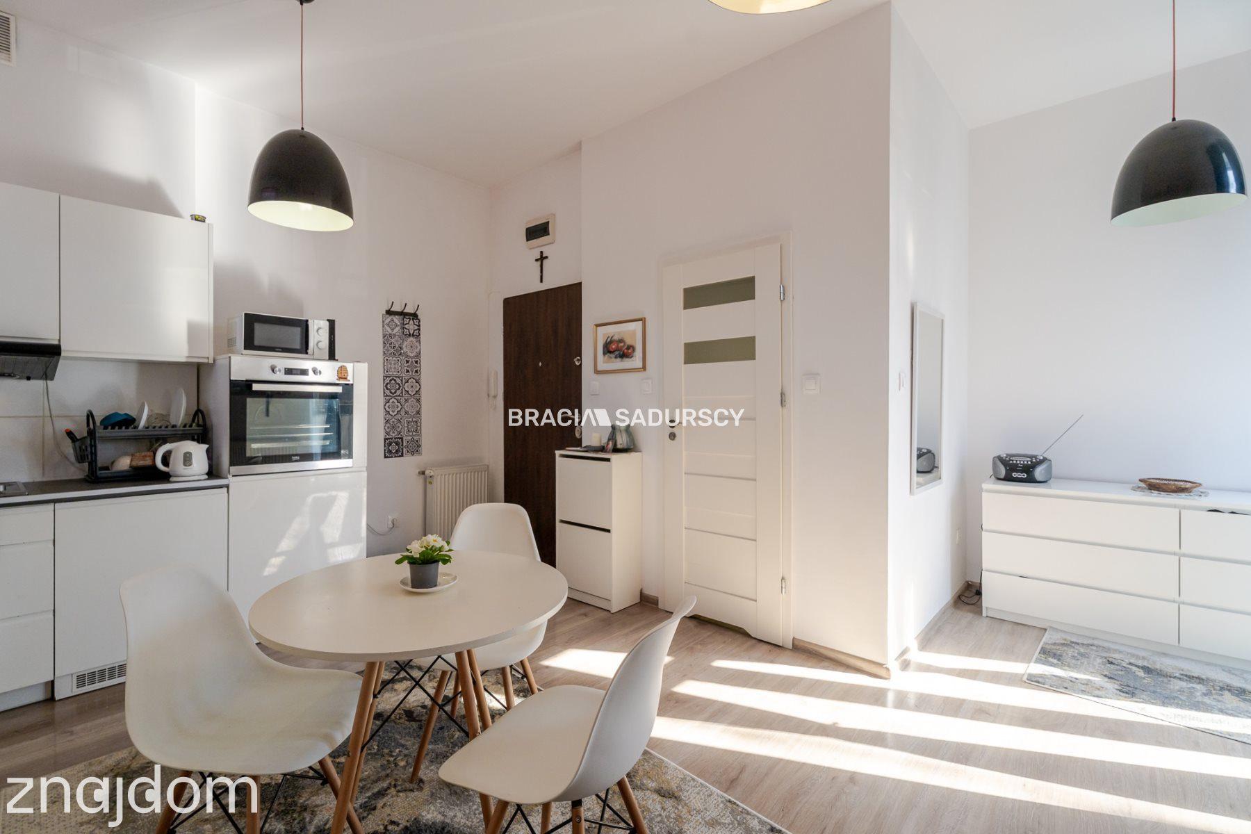 Przytulna kawalerka 21,5 m² z balkonem - zdjęcie 21