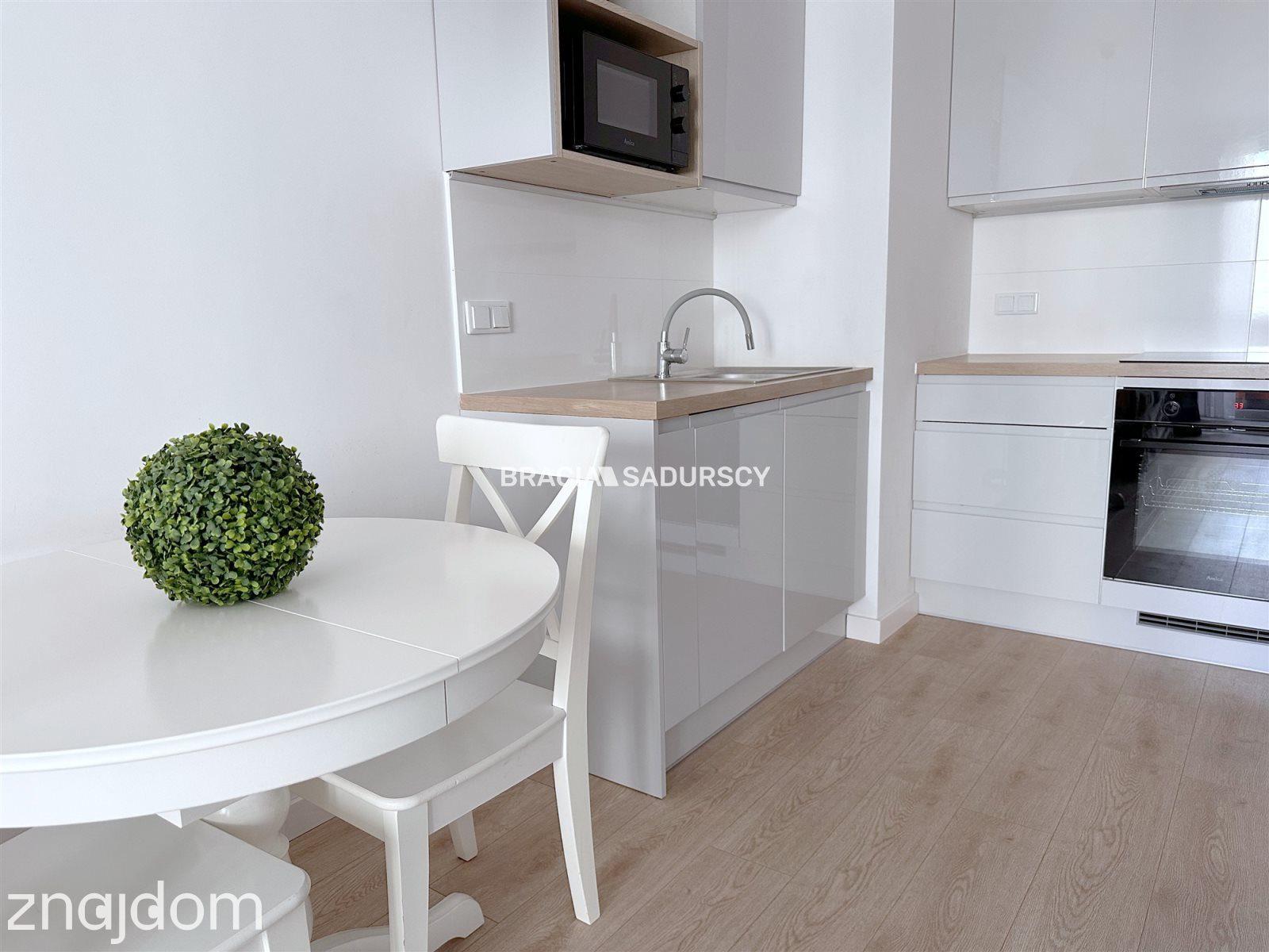 2 pokoje balkon tramwaj centrum miasta - zdjęcie 13