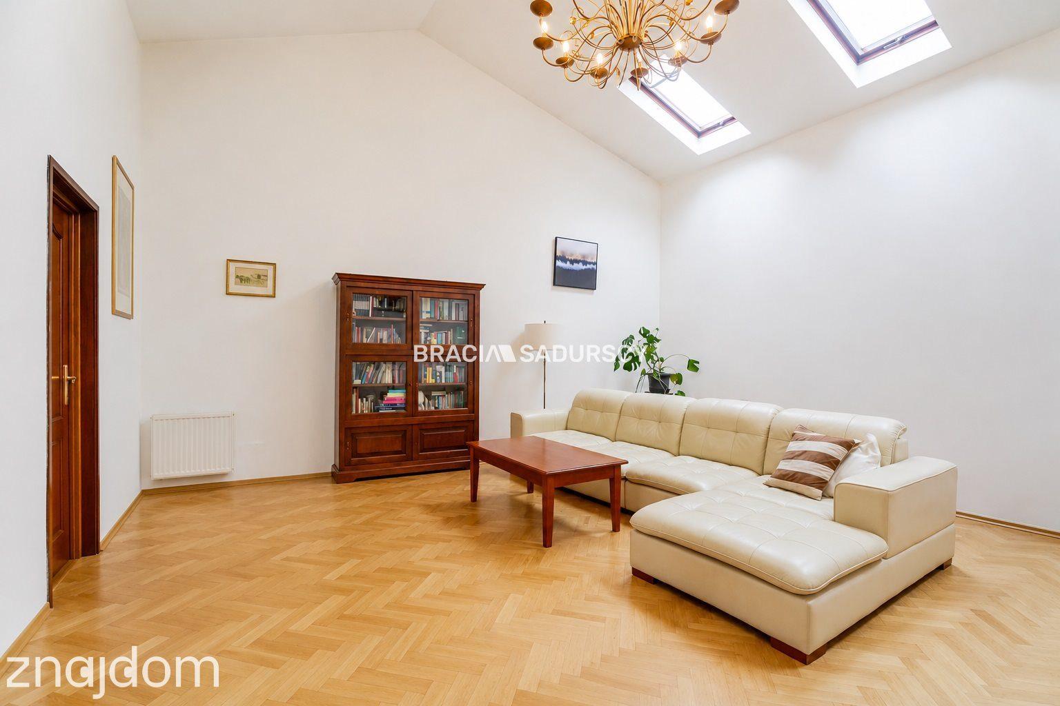 Wyjątkowe 124,78 m² w zabytkowej kamienicy - zdjęcie 2