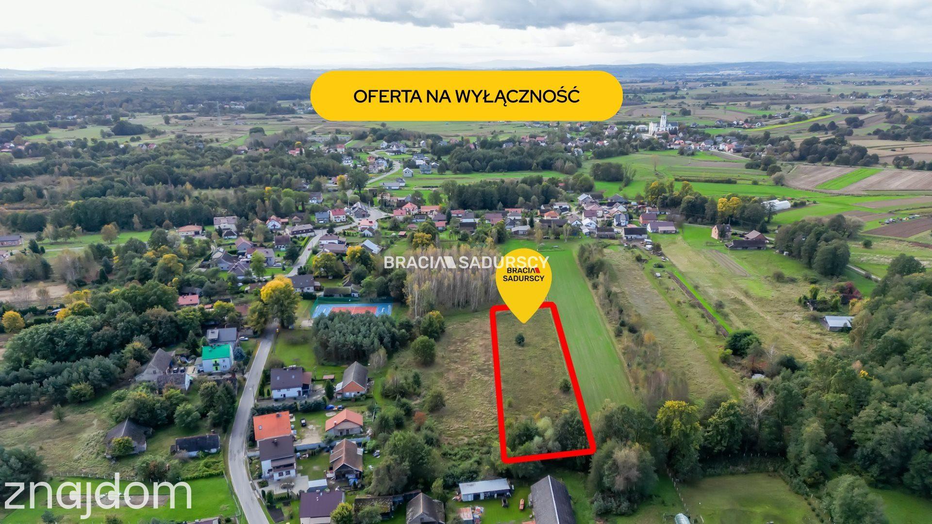 działkę budowlaną w Bratucicach