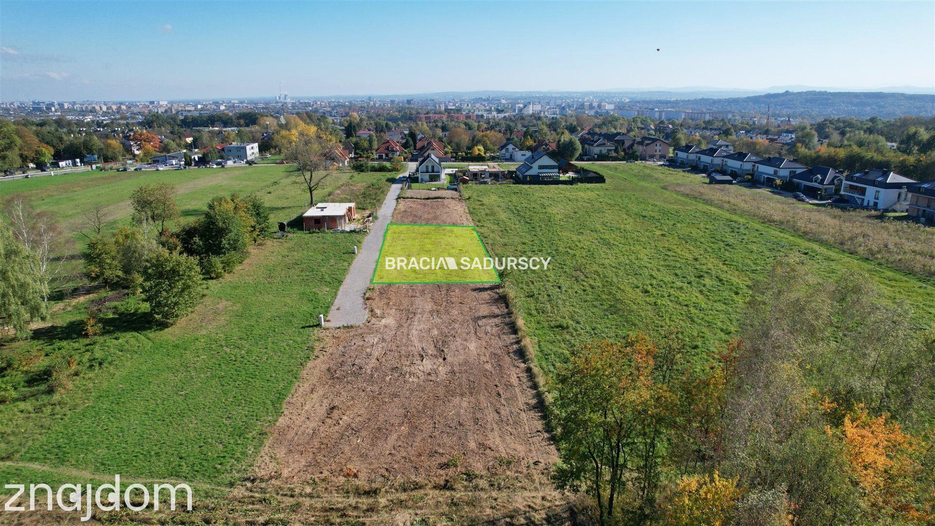 Atrakcyjna działka budowlana w Krakowie-Bronowice - zdjęcie 2