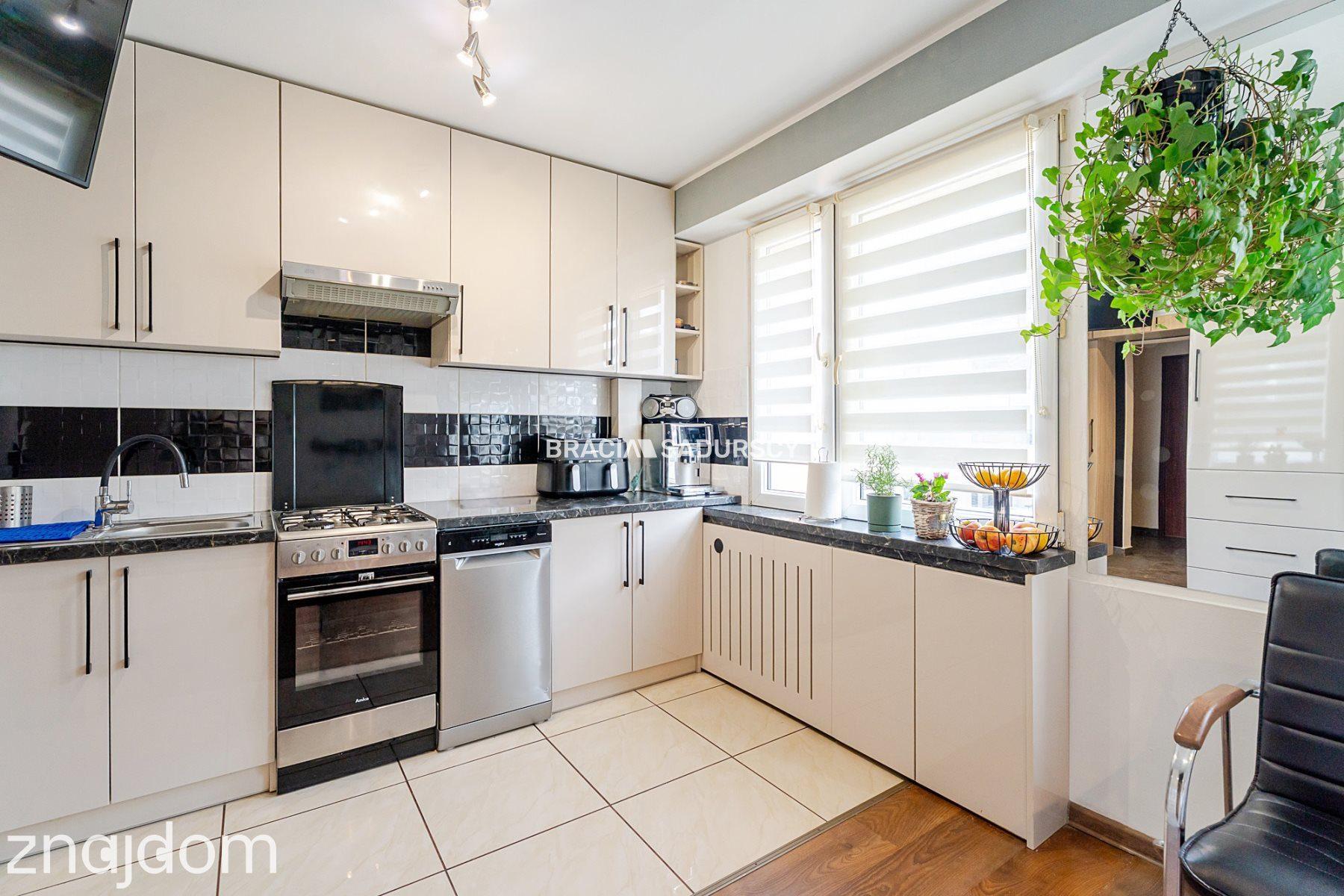 3 pok/ duży balkon/ winda/ ul. Walerego Sławka. - zdjęcie 6
