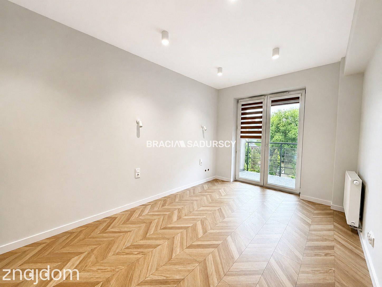 2 pok, 50 m², balkon, winda, garaż + komórka - zdjęcie 4