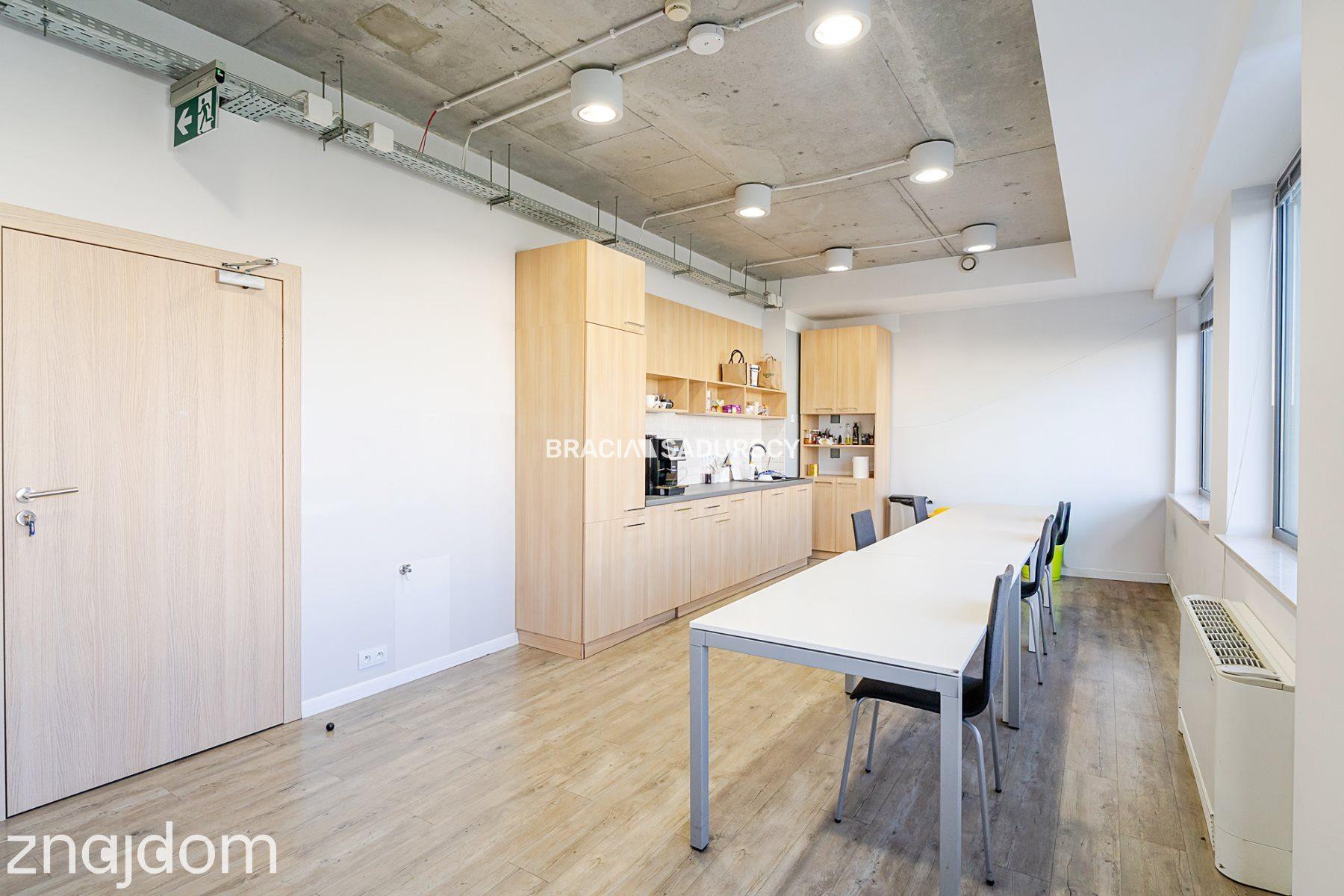 Wykończony lokal biurowy 392 m² do wynajęcia - zdjęcie 18