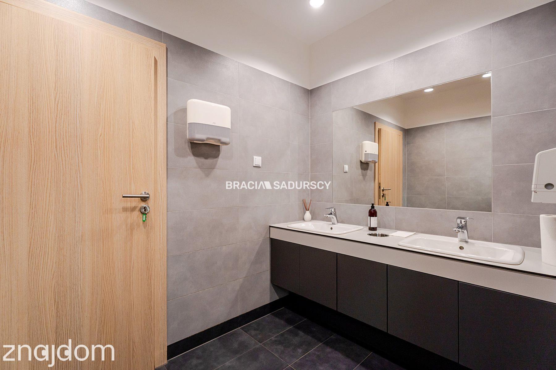 Wykończony lokal biurowy 392 m² do wynajęcia - zdjęcie 20