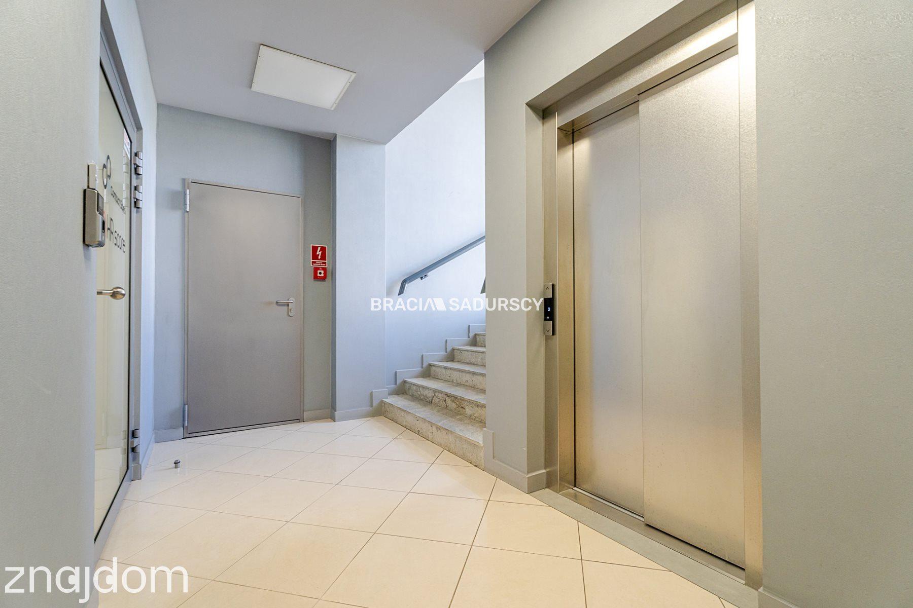 Wykończony lokal biurowy 392 m² do wynajęcia - zdjęcie 21