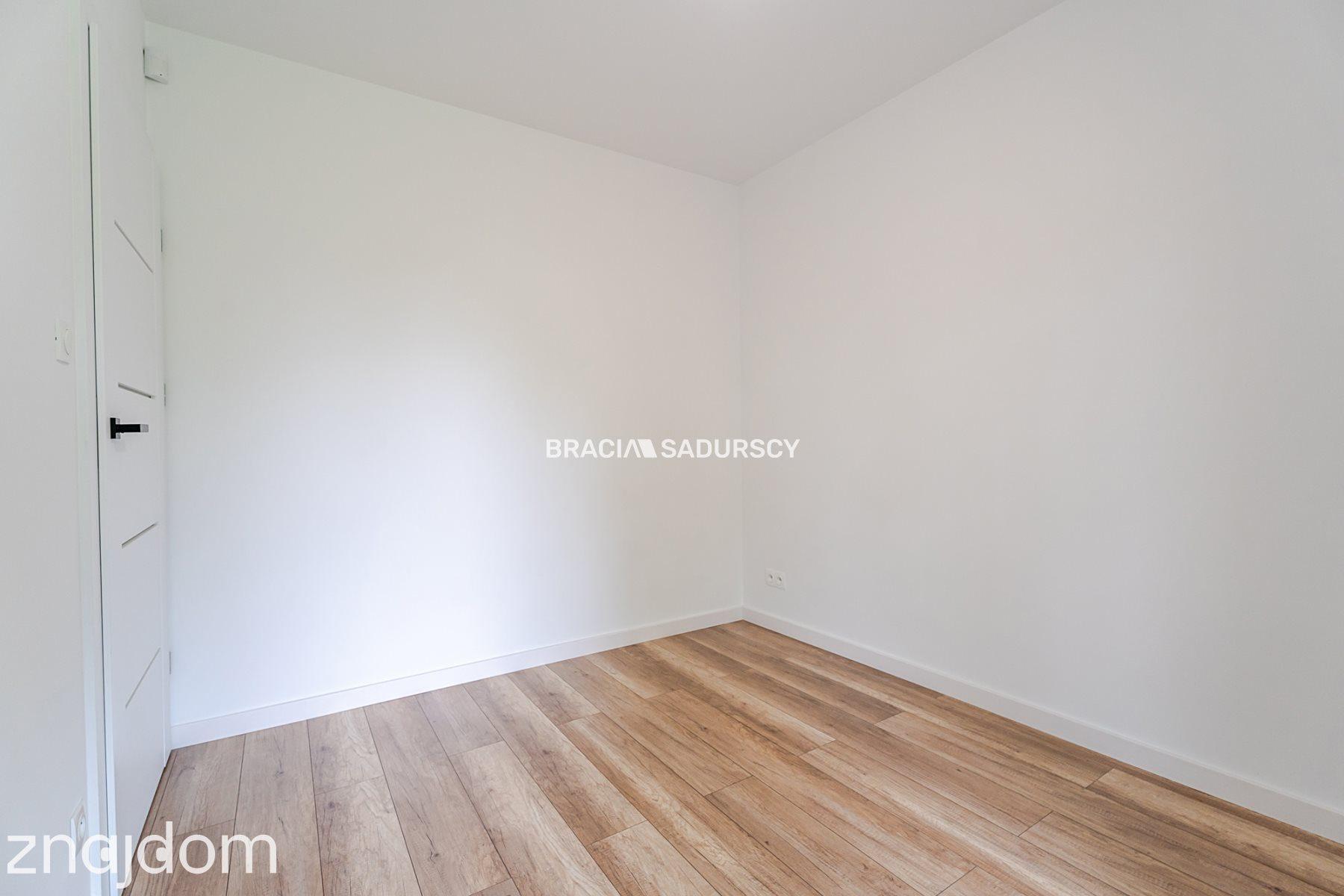 3 pok z dużym ogrodem- ul.Grabówki w Wieliczce - zdjęcie 8