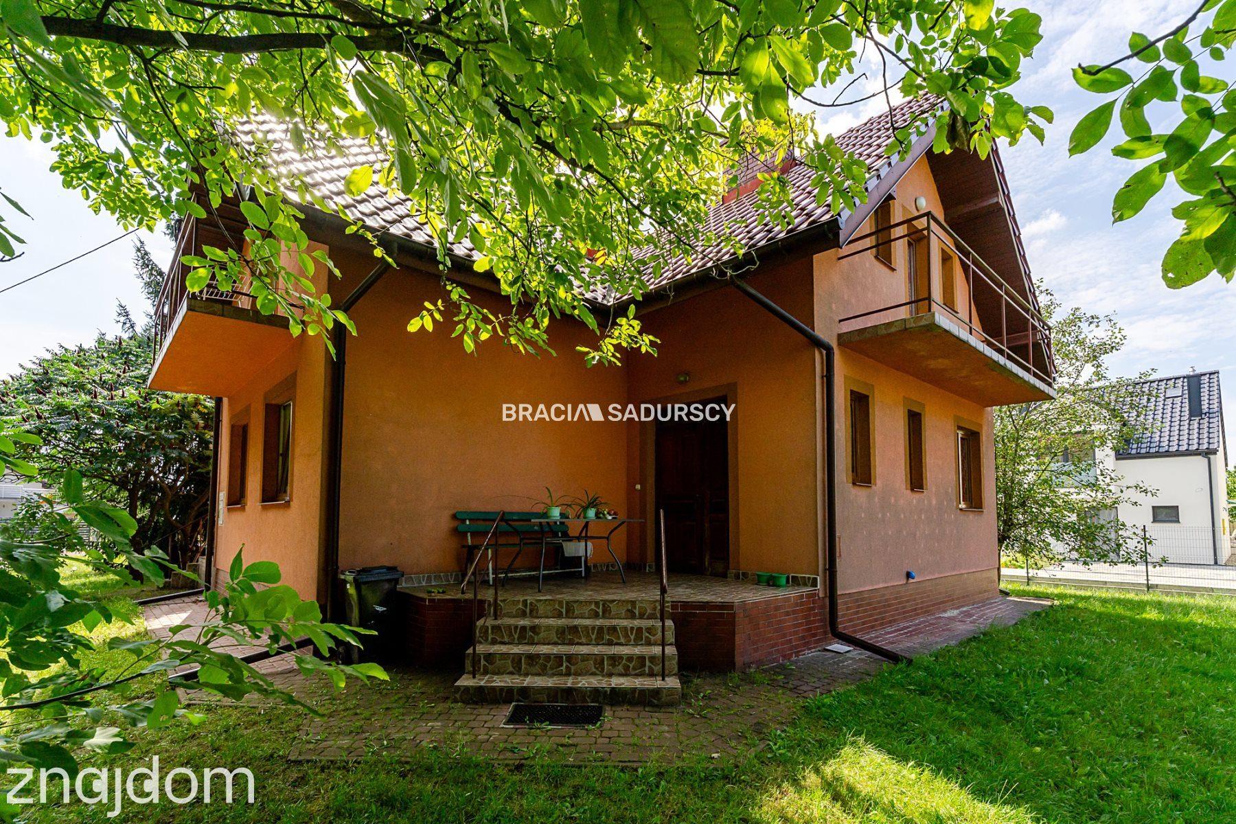 Dom z własnym sadem 26 arów - zdjęcie 13