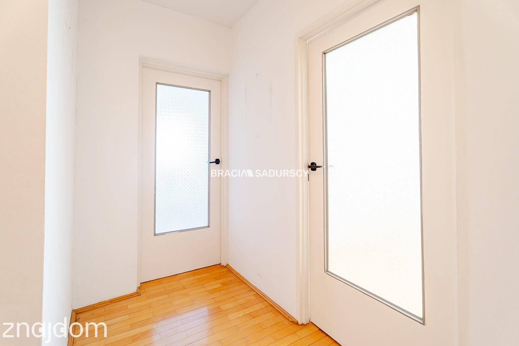 Mieszkanie do remontu | 5 pok | Balkon | - zdjęcie 12