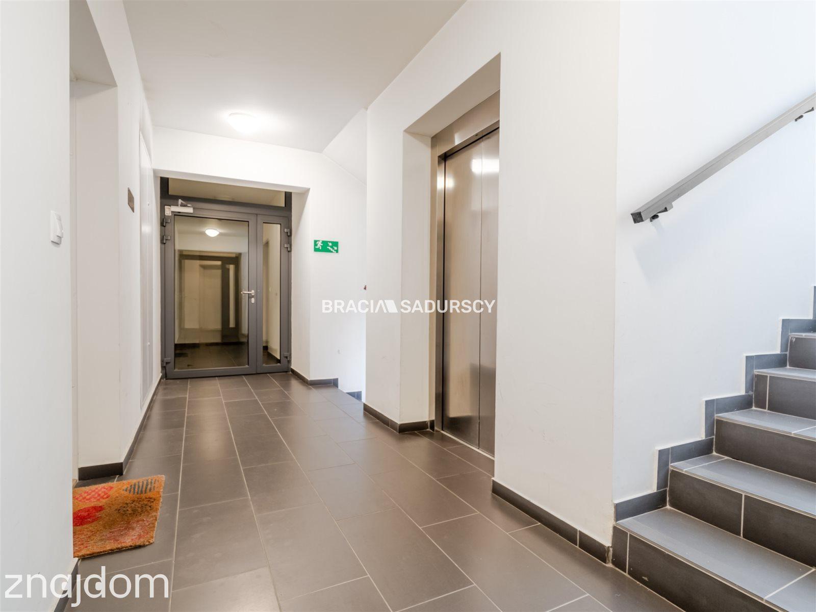 2 pokoje 50 m² garderoba garaż Kliny - zdjęcie 30