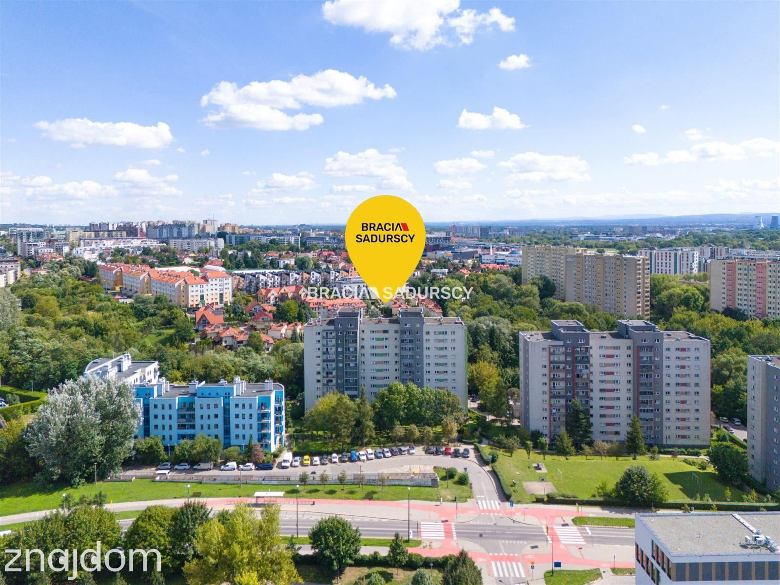 PRZESTRONNE - 78 M2 W ŚWIETNEJ LOKALIZACJI - zdjęcie 2