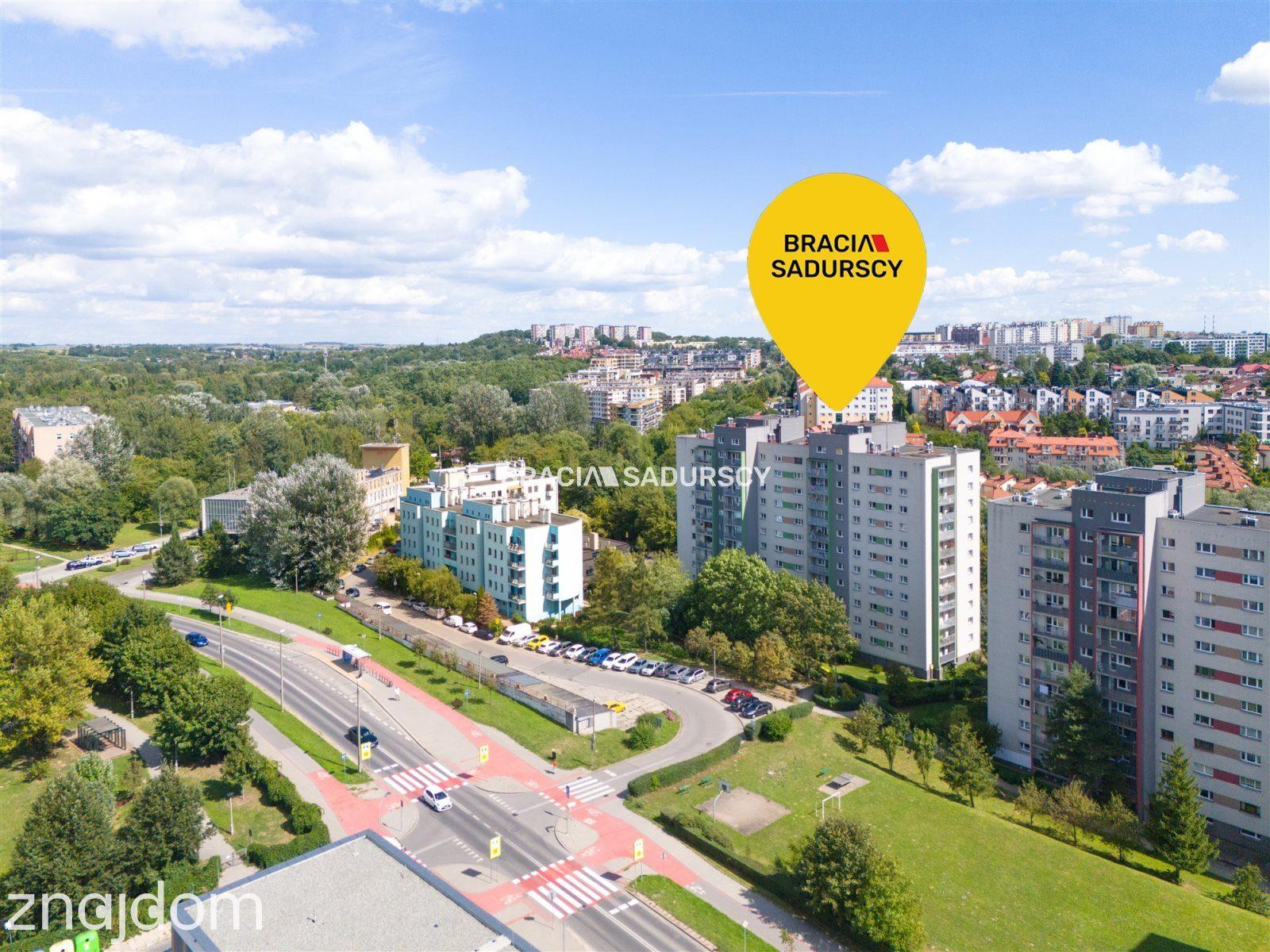 PRZESTRONNE - 78 M2 W ŚWIETNEJ LOKALIZACJI - zdjęcie 4