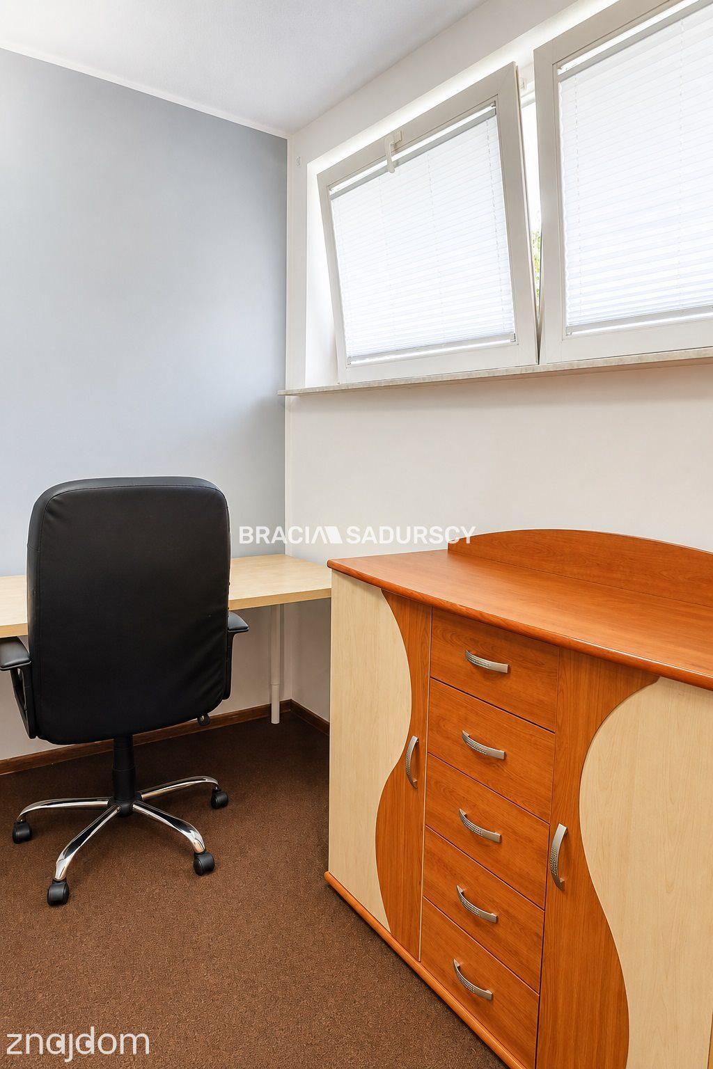2 pok (oddzielne) 34m2 blisko centrum z garażem - zdjęcie 10
