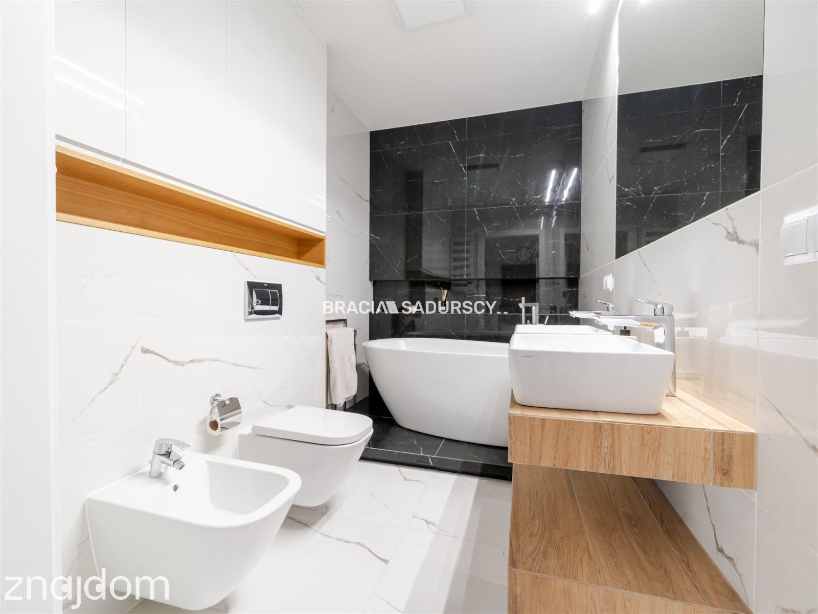 124 m² z ogrodem , 3 sypialnie, Garaż, W. Standard - zdjęcie 15