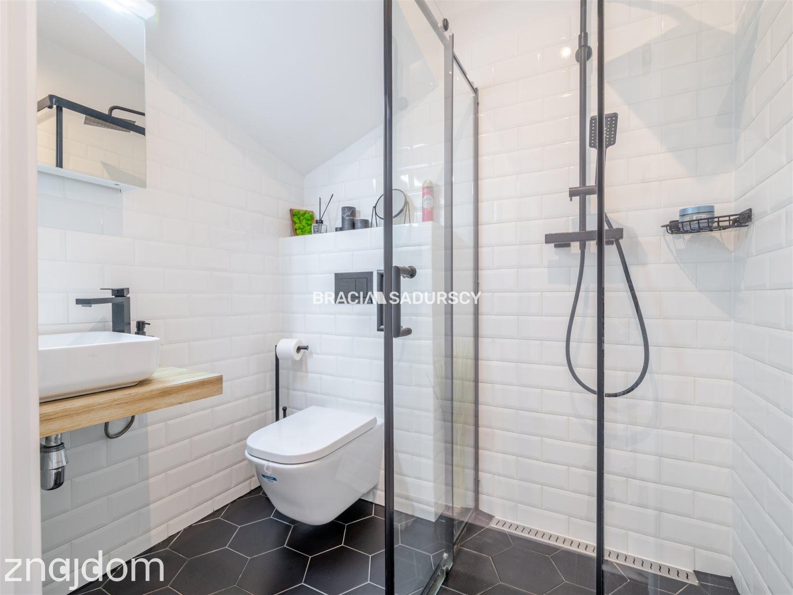 124 m² z ogrodem , 3 sypialnie, Garaż, W. Standard - zdjęcie 17