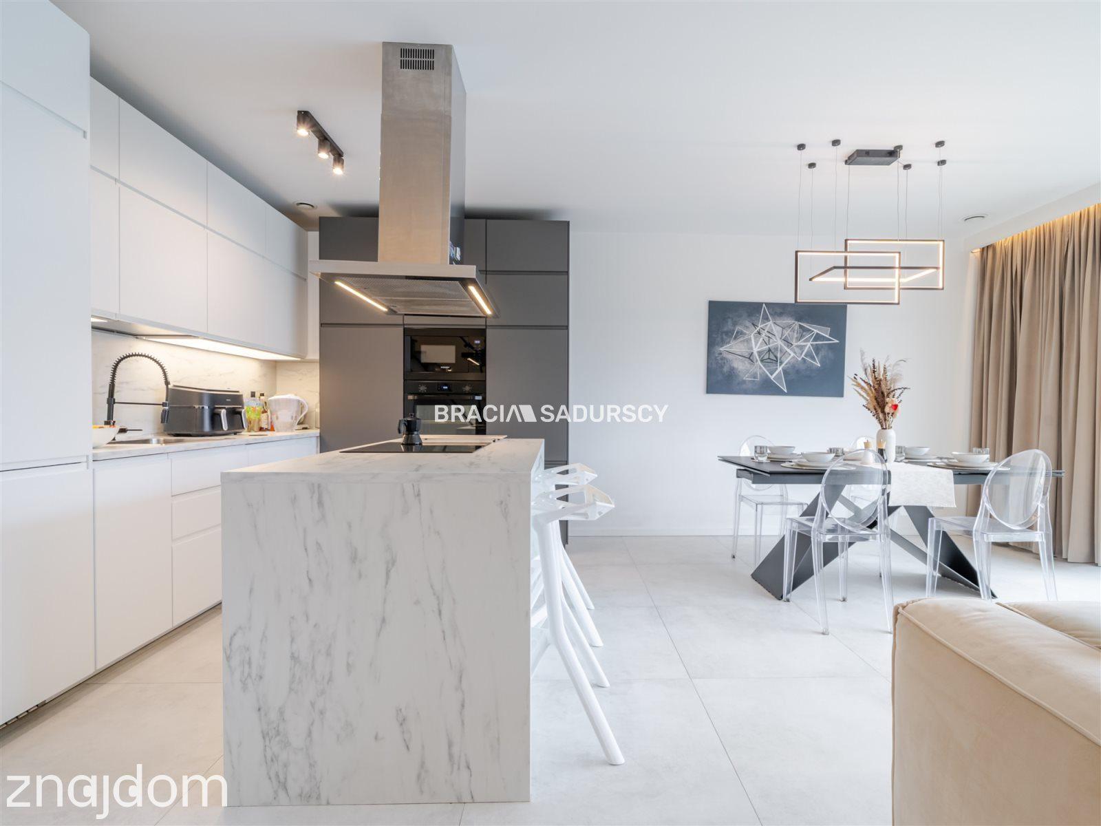 124 m² z ogrodem , 3 sypialnie, Garaż, W. Standard - zdjęcie 31