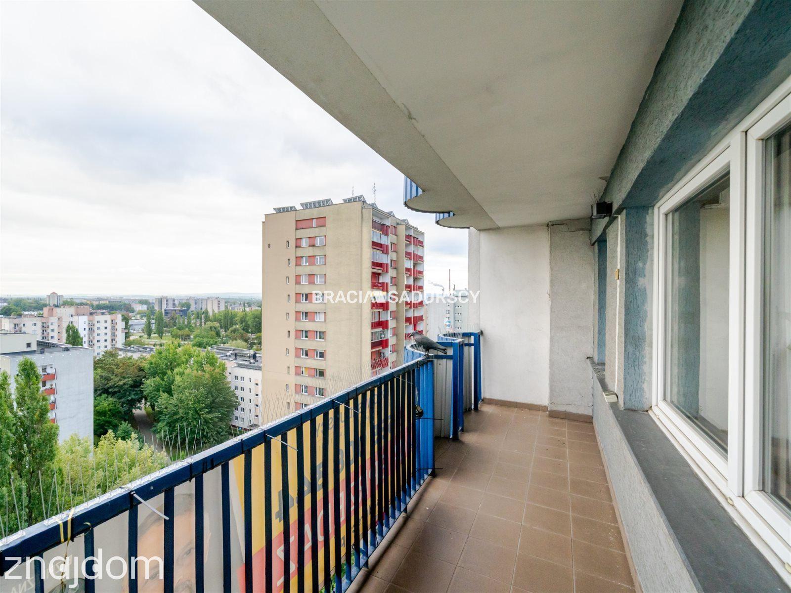2 pokoje | Czyżyny | 12 piętro | Balkon |Piwnica - zdjęcie 11