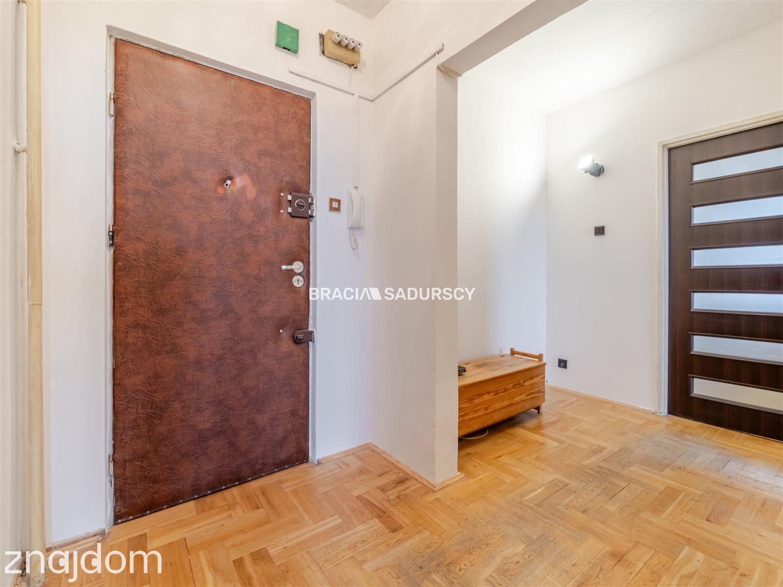 2 pokoje | Czyżyny | 12 piętro | Balkon |Piwnica - zdjęcie 24