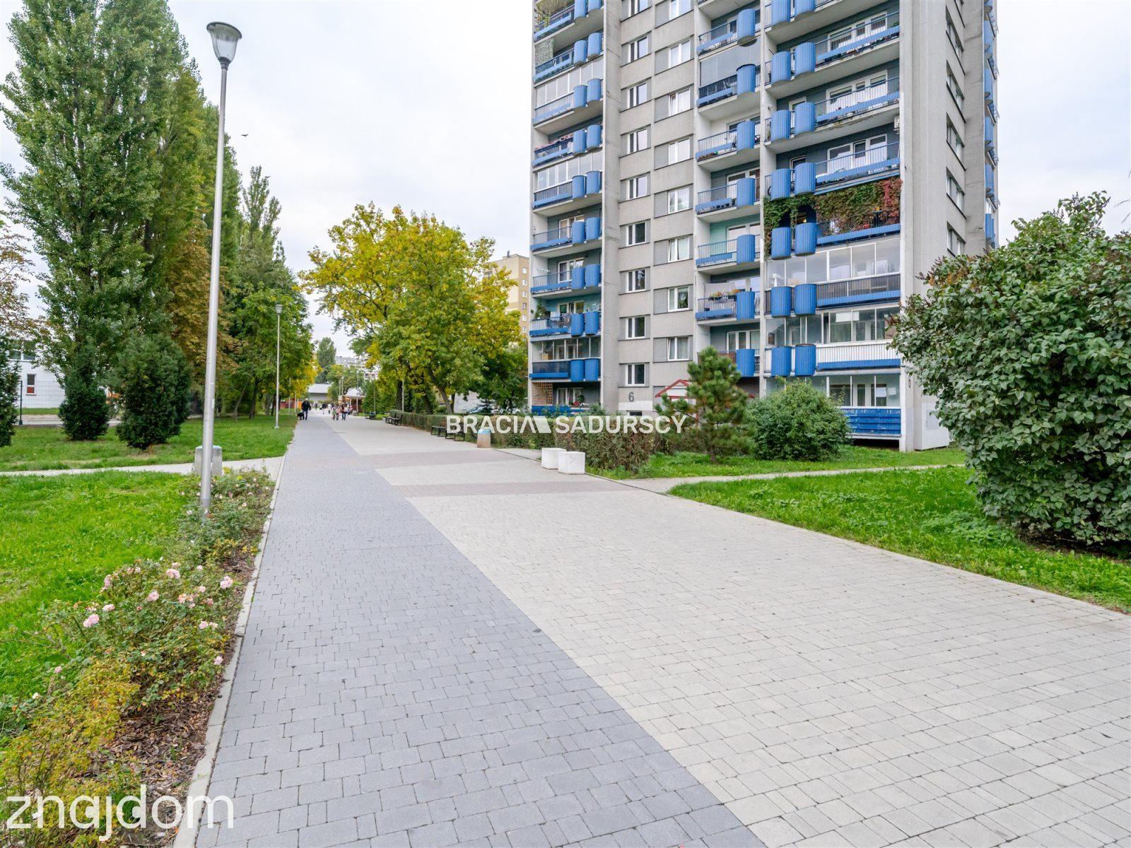 2 pokoje | Czyżyny | 12 piętro | Balkon |Piwnica - zdjęcie 40