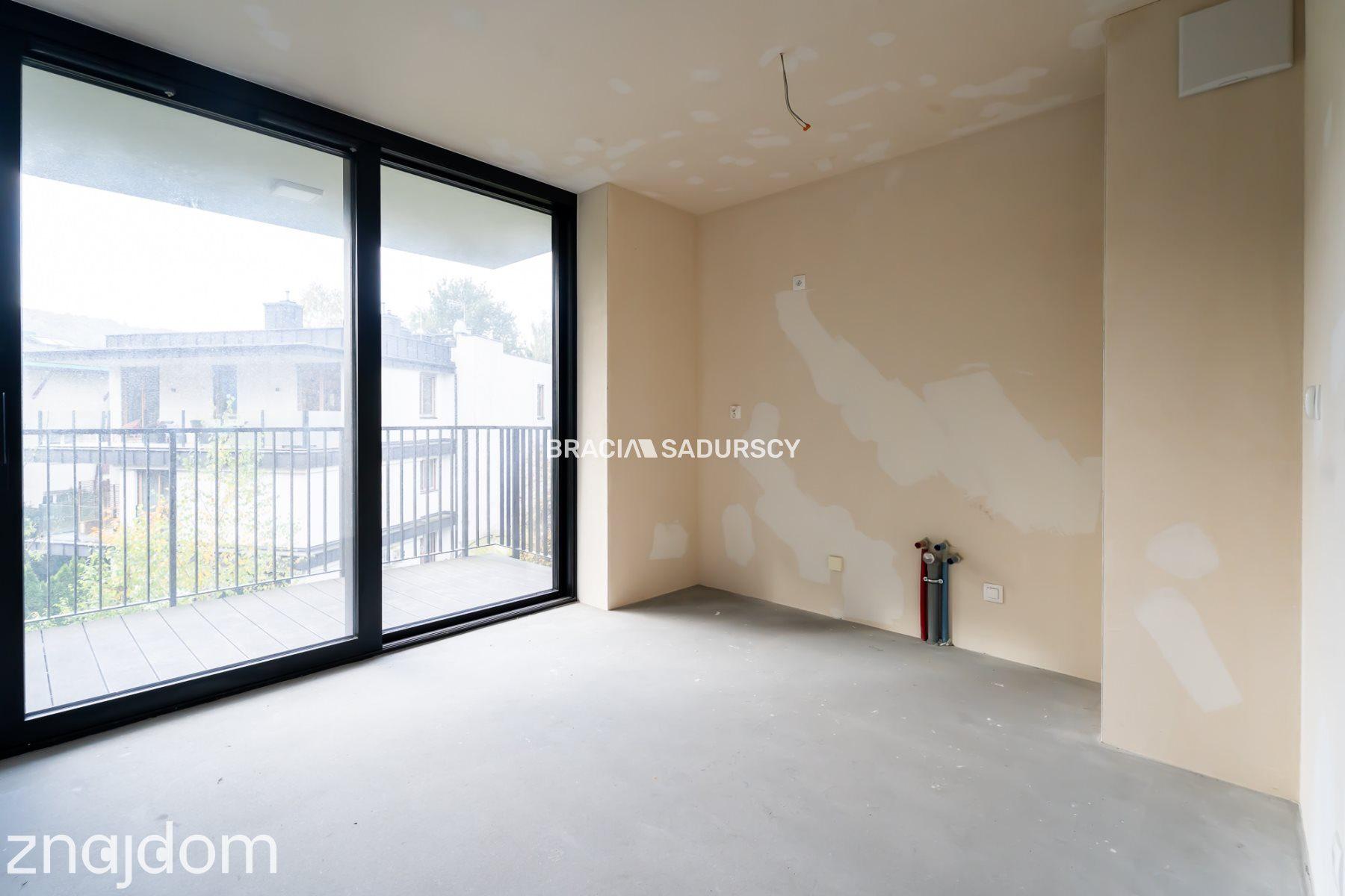 Nowoczesny jasny apartament w otoczeniu zieleni - zdjęcie 5