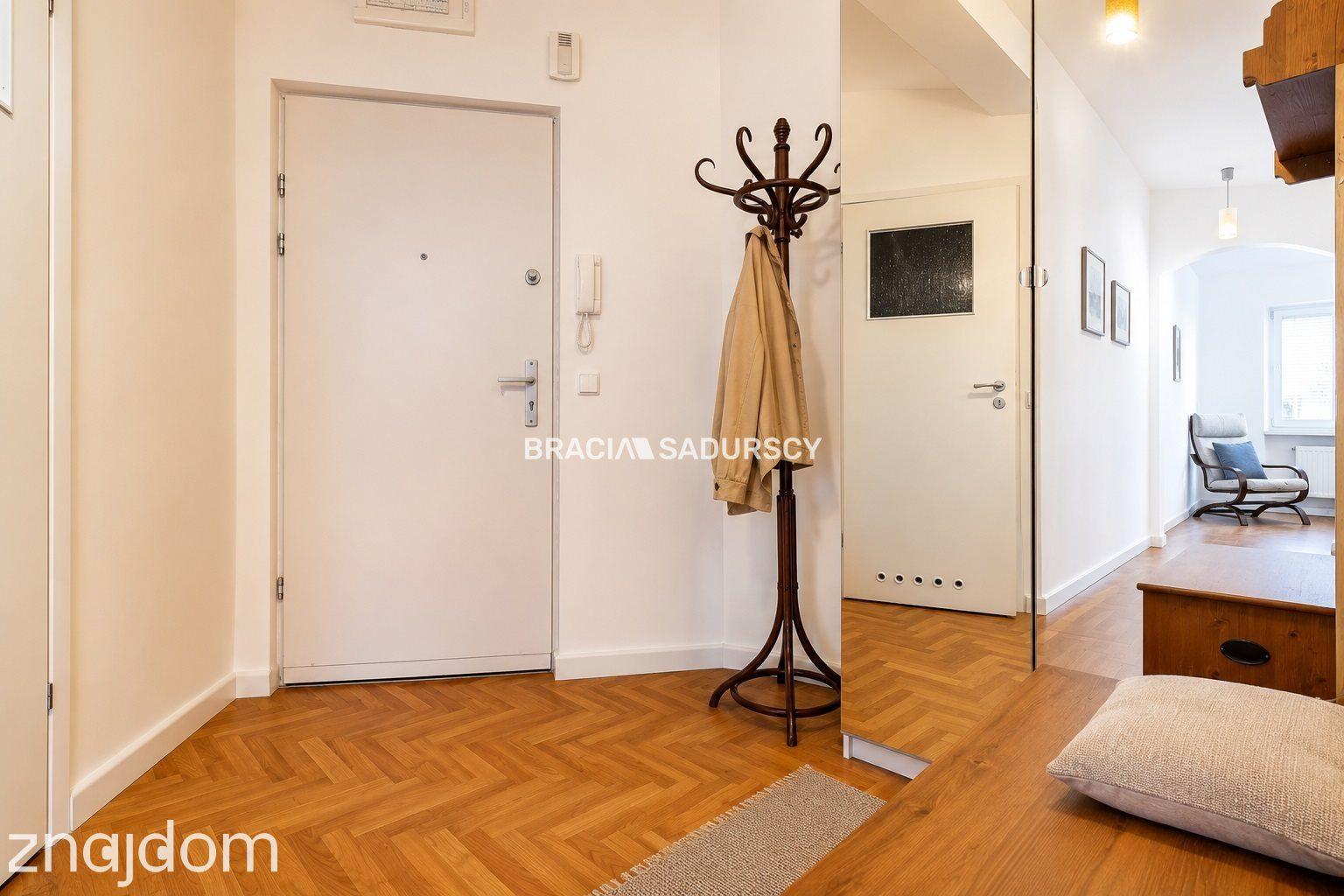Mieszkanie z widokiem, balkon, winda, garaż - zdjęcie 14