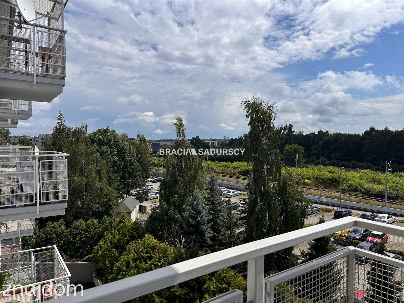 Mieszkanie z widokiem, balkon, winda, garaż - zdjęcie 15
