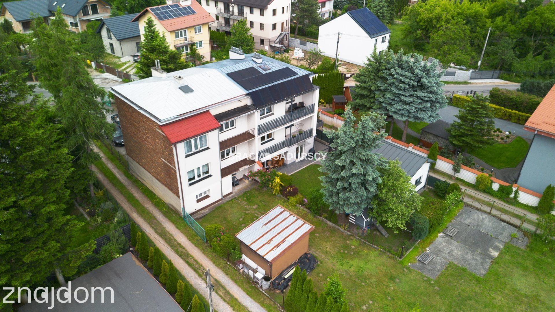Czteropoziomowy dom z klatką schodową. - zdjęcie 36