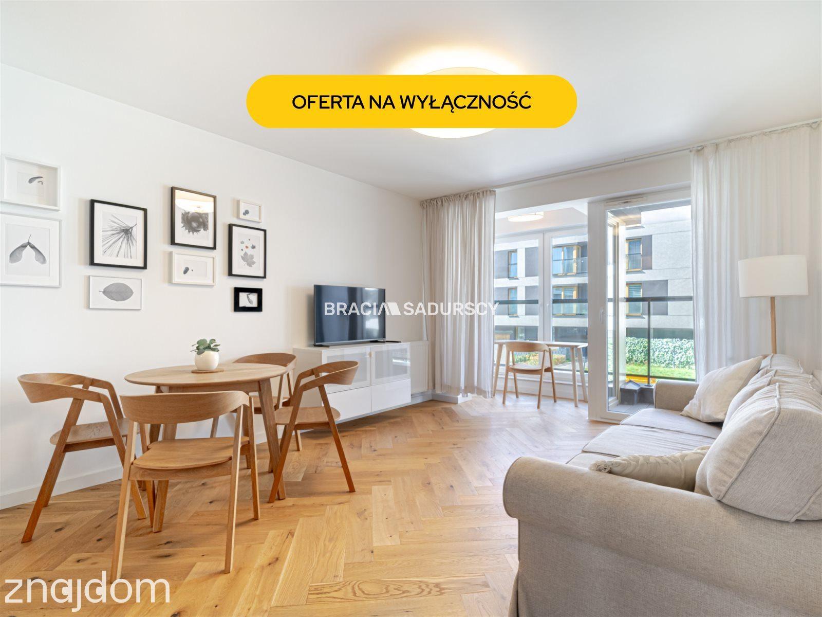 Kawalerka I piętro winda balkon garaż
