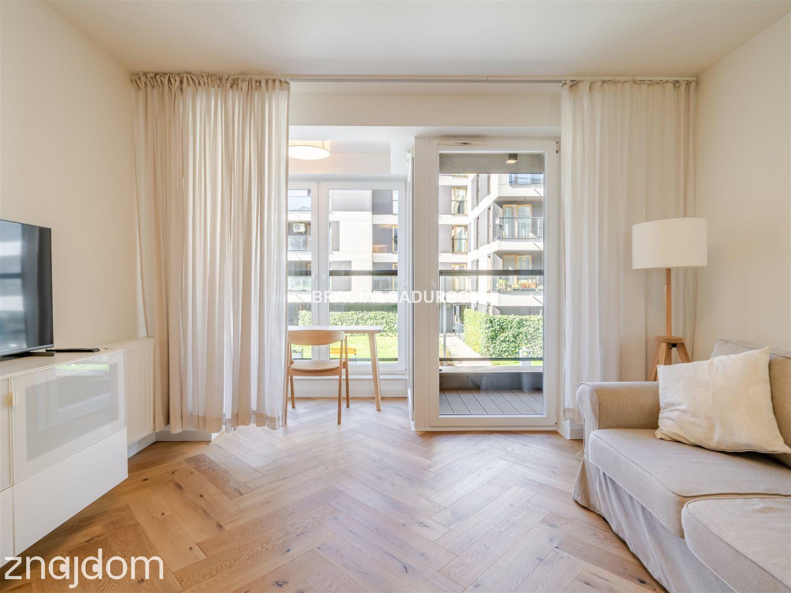 Kawalerka I piętro winda balkon garaż - zdjęcie 6