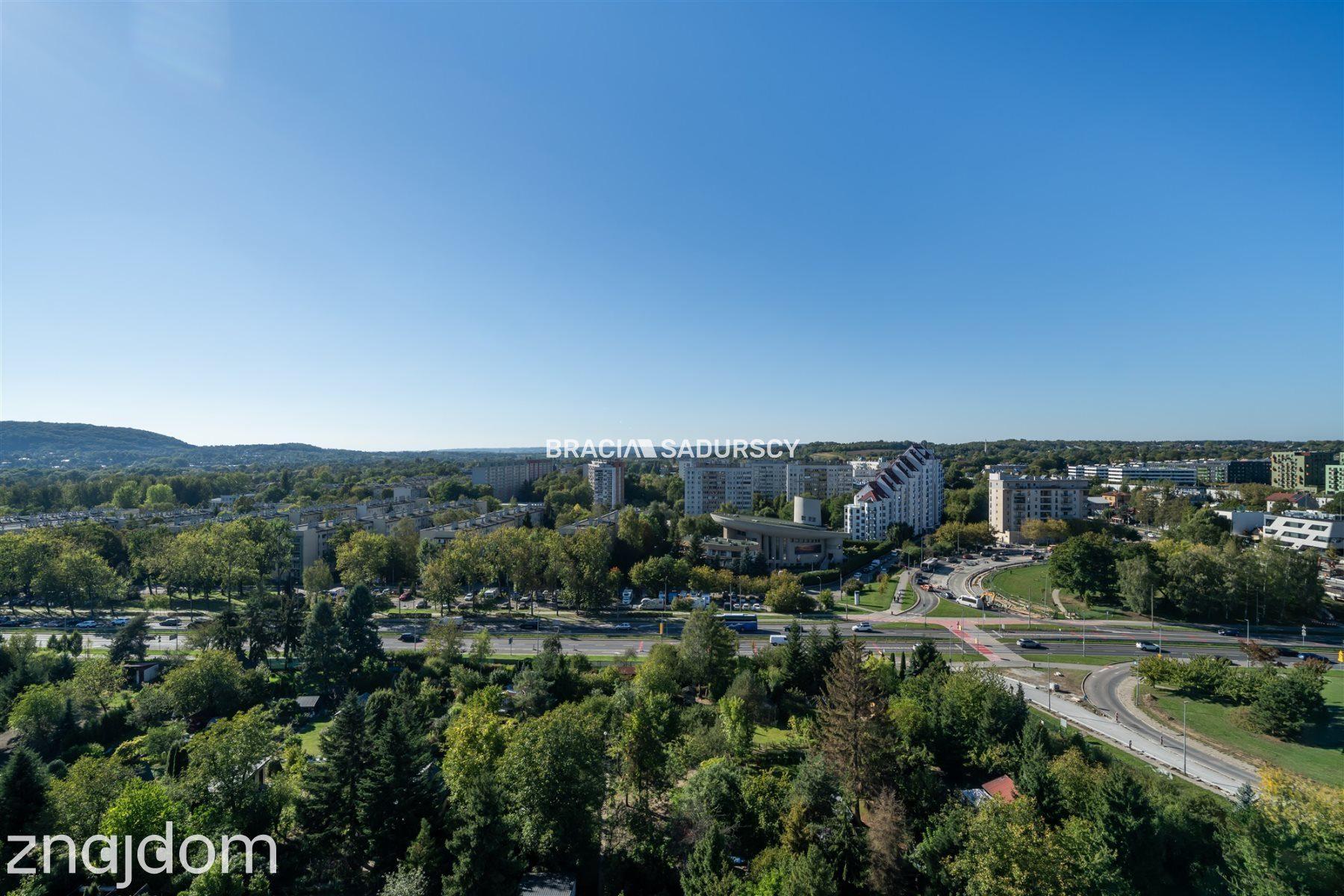 Bronowice Salwator Tower 13 piętro widok balkon - zdjęcie 10