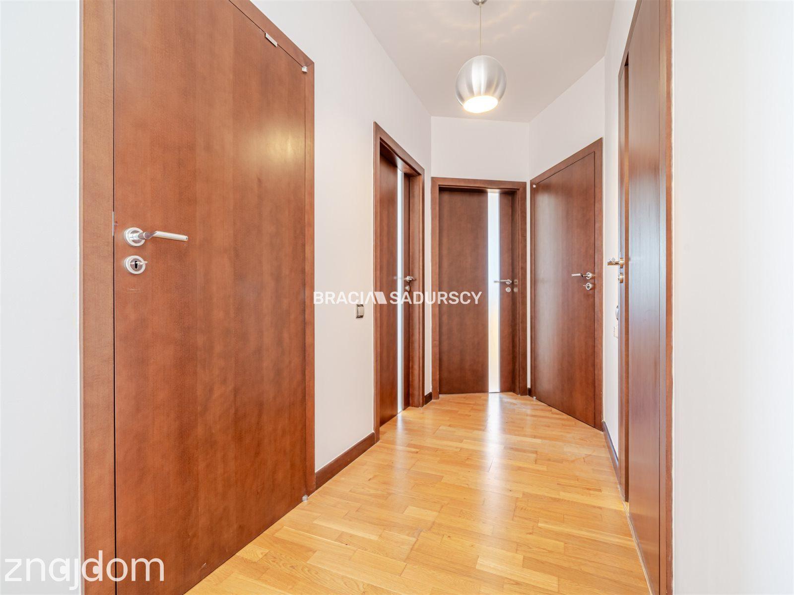 Bronowice Salwator Tower 13 piętro widok balkon - zdjęcie 17