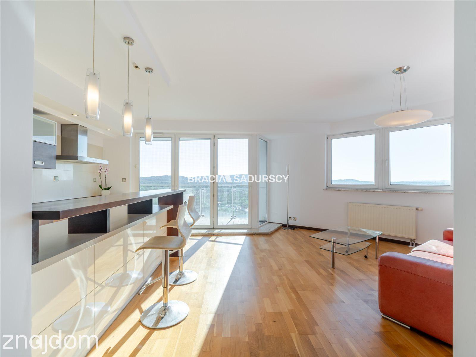 Bronowice Salwator Tower 13 piętro widok balkon - zdjęcie 30