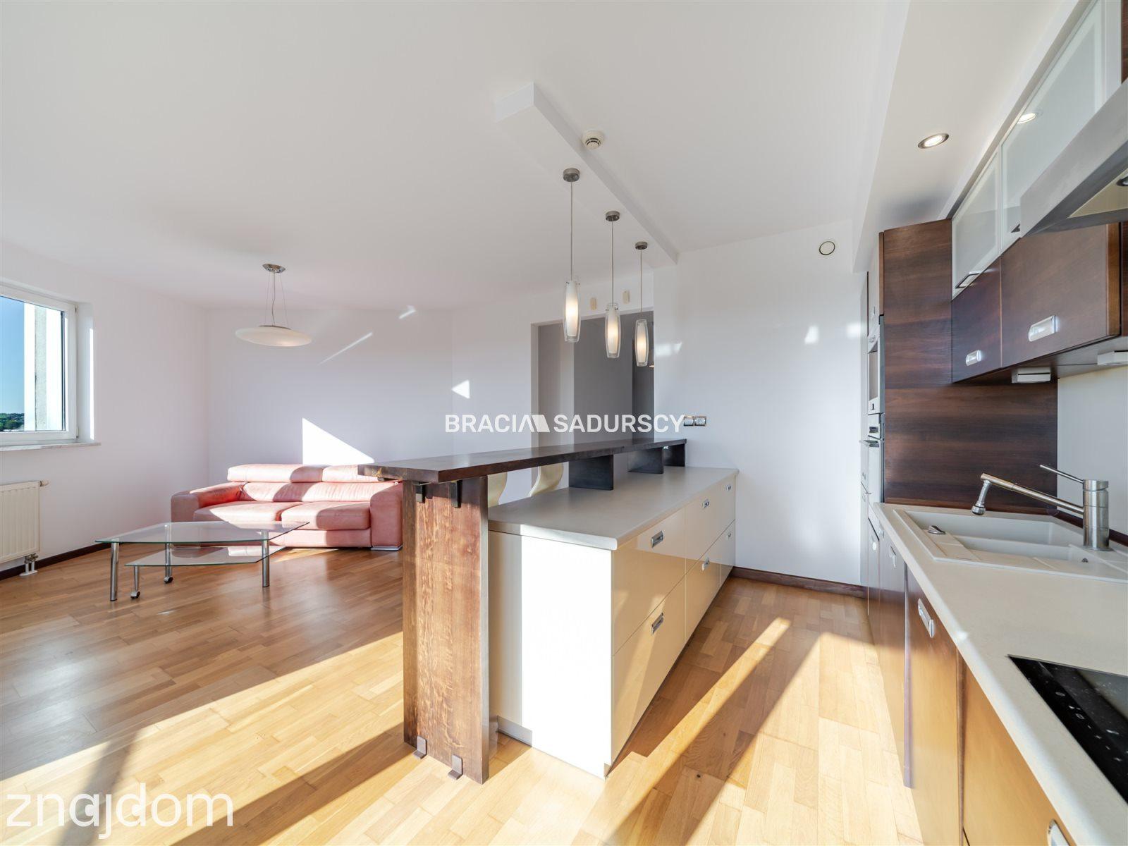 Bronowice Salwator Tower 13 piętro widok balkon - zdjęcie 38