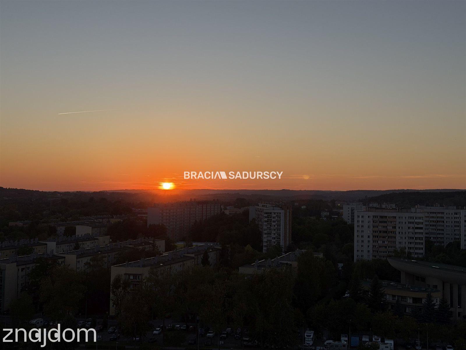 Bronowice Salwator Tower 13 piętro widok balkon - zdjęcie 4