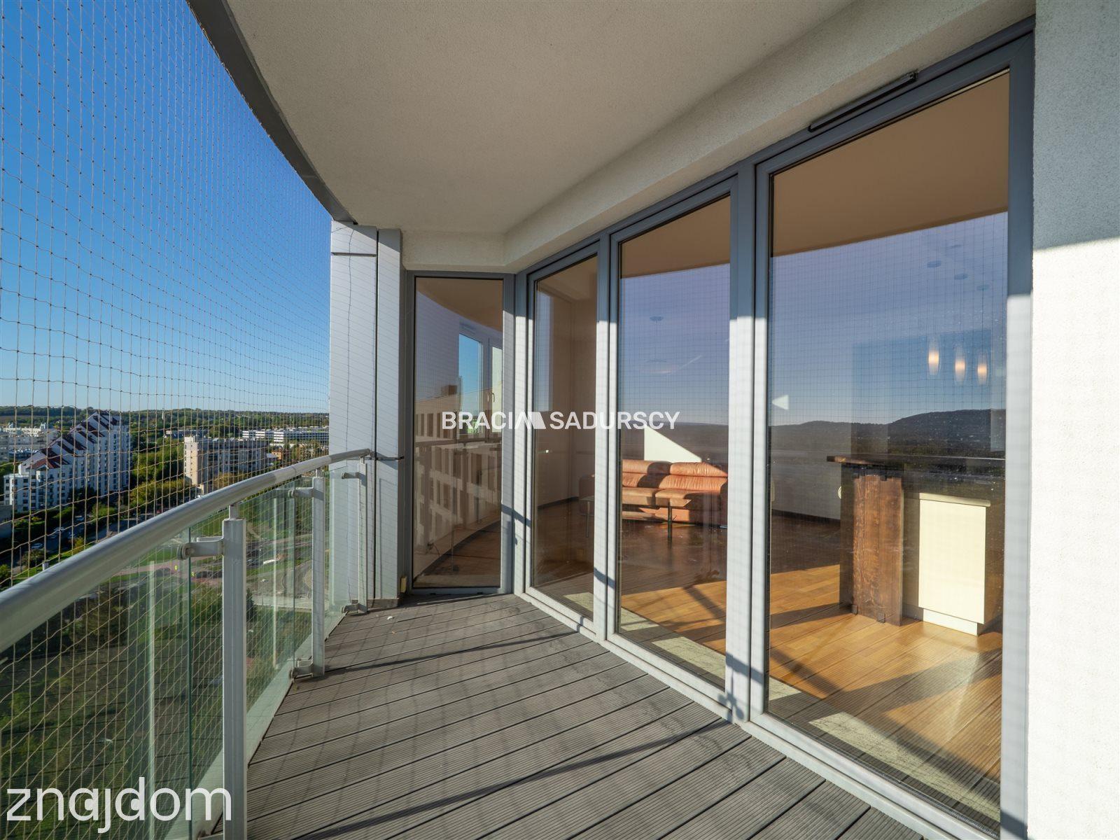 Bronowice Salwator Tower 13 piętro widok balkon - zdjęcie 41
